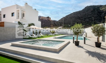 2. Town house - New Build / Off-Plan - Cox - Cox