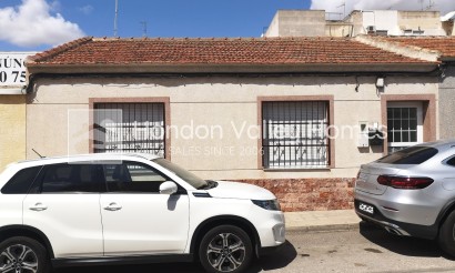 B. Town house - Herverkoop - Montesinos - Montesinos