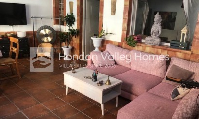 B. Town house - Herverkoop - Montesinos - Montesinos