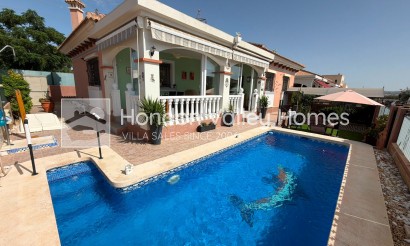 Detached Villa - Rynek wtórny - Montesinos - La Herrada