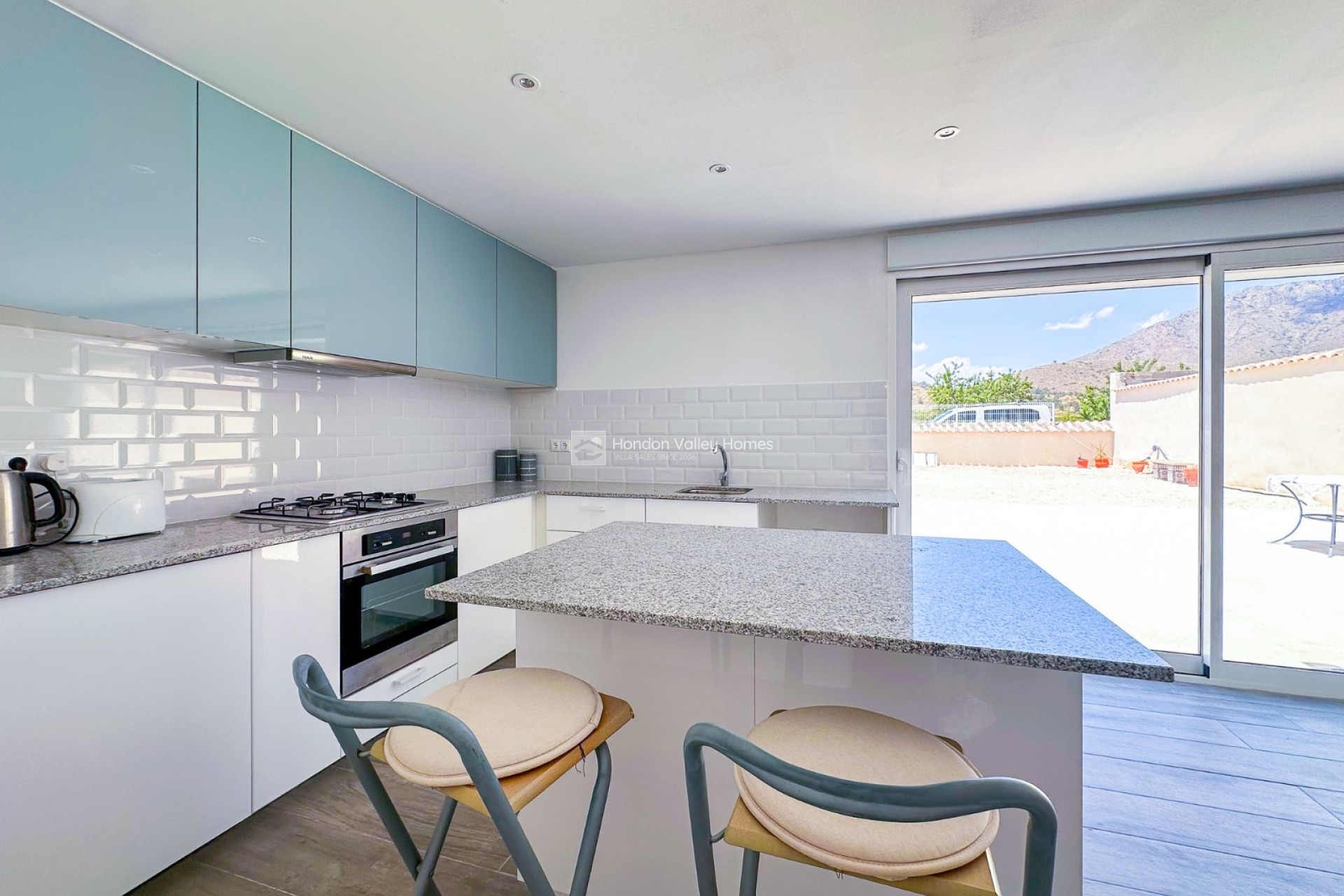 Herverkoop - 3. Semi - Detached Villa - Barbarroja