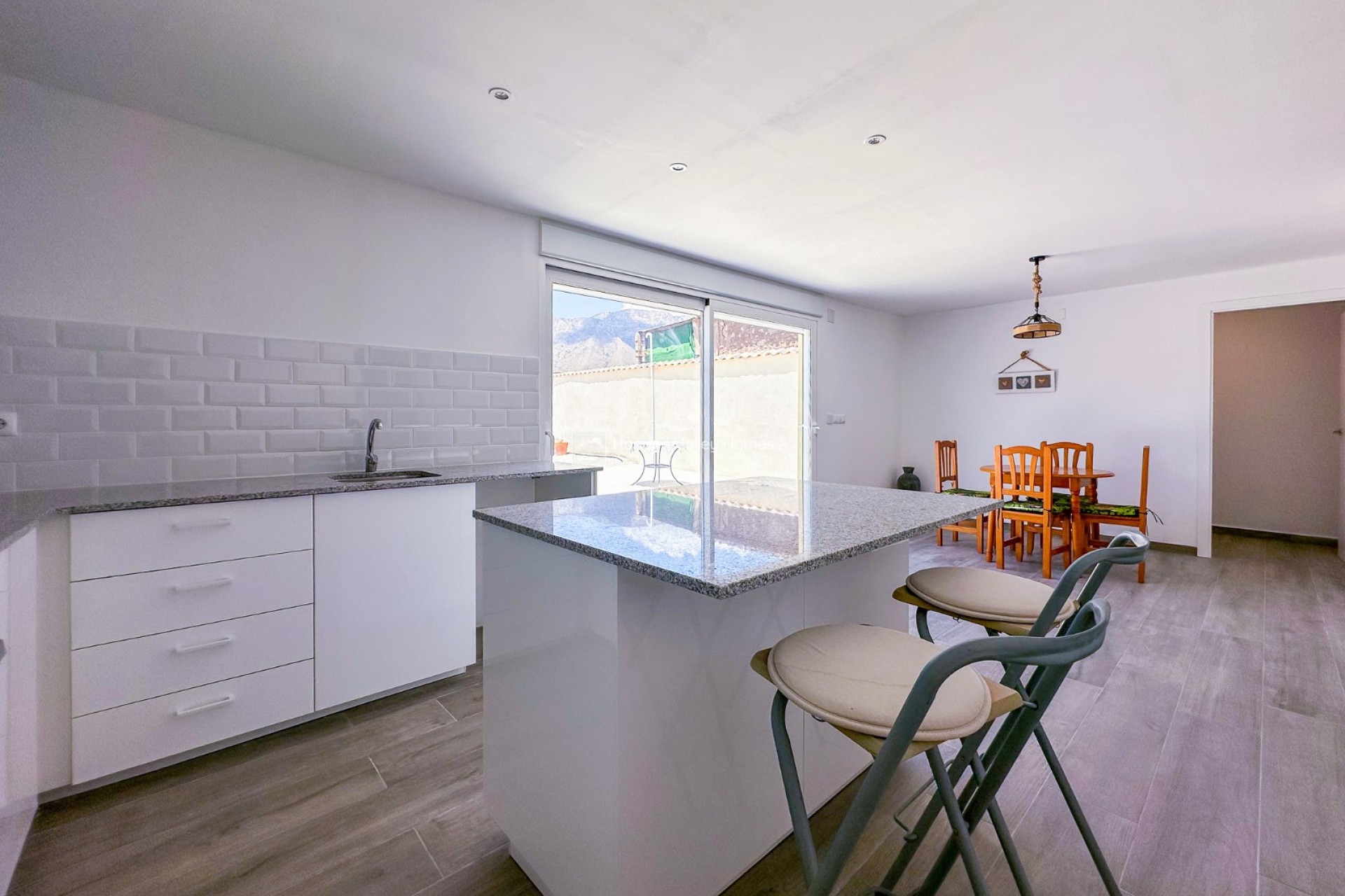 Herverkoop - 3. Semi - Detached Villa - Barbarroja
