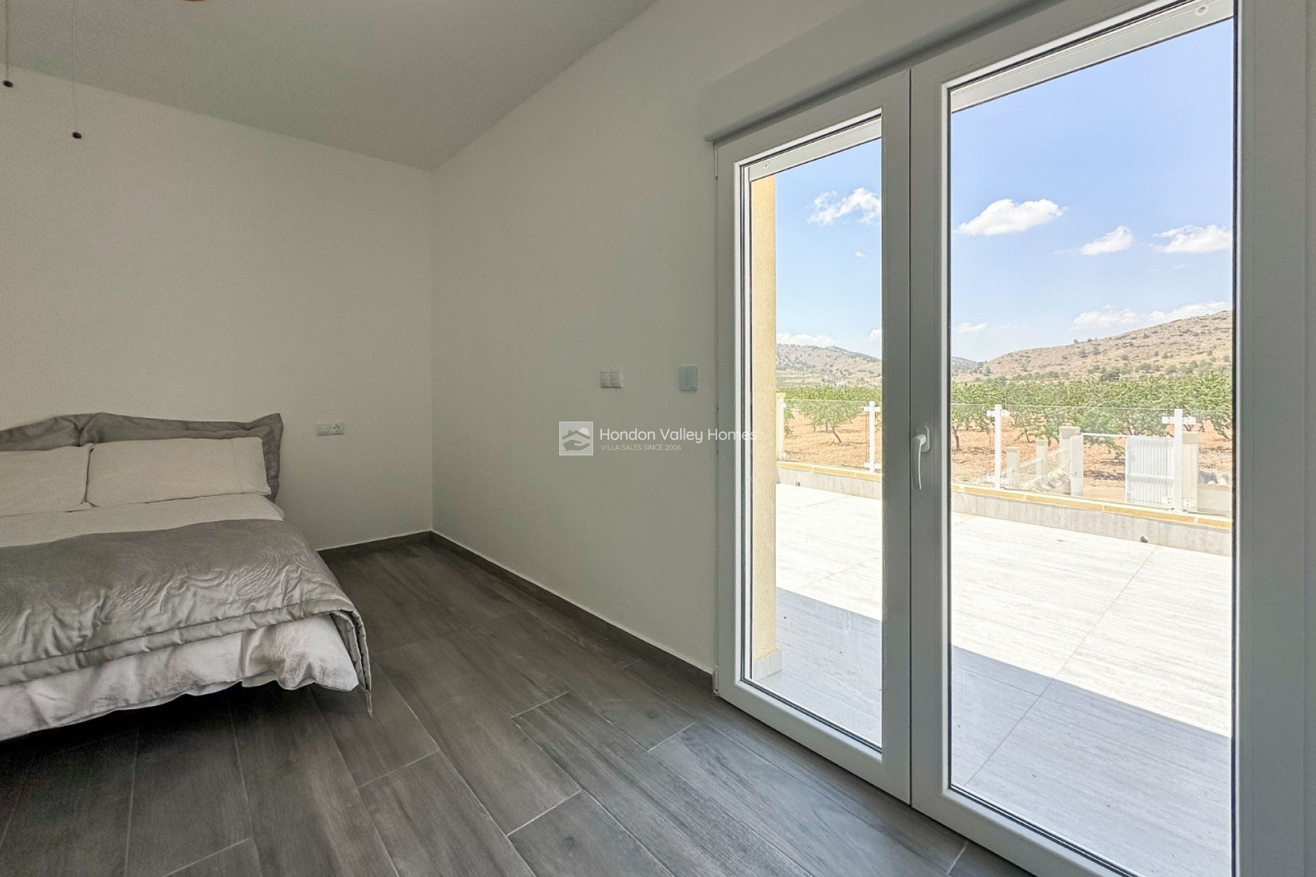 Herverkoop - 3. Semi - Detached Villa - Barbarroja