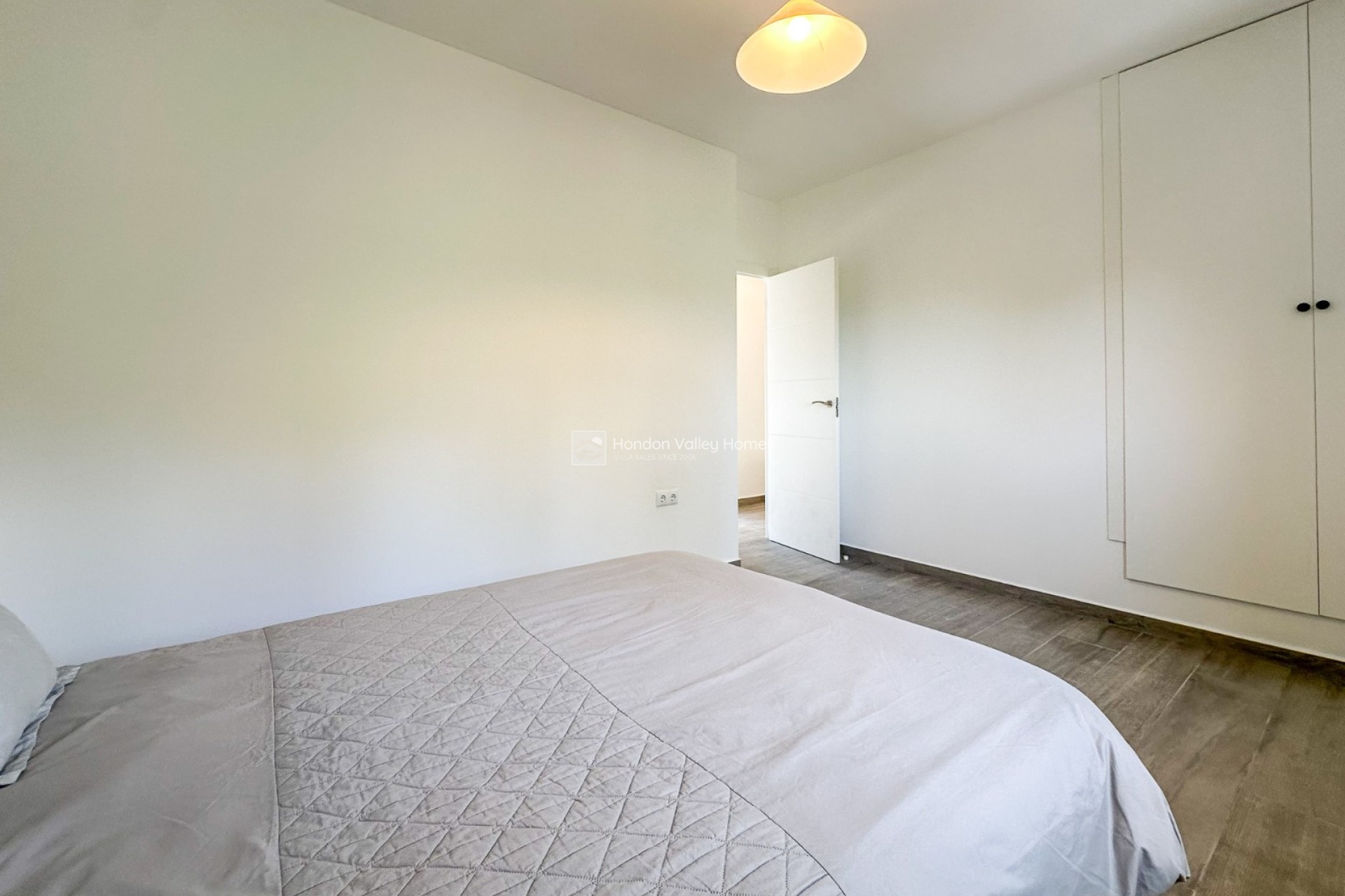 Herverkoop - 3. Semi - Detached Villa - Barbarroja