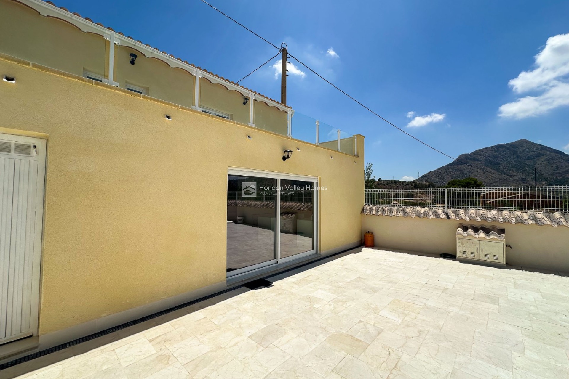Herverkoop - 3. Semi - Detached Villa - Barbarroja