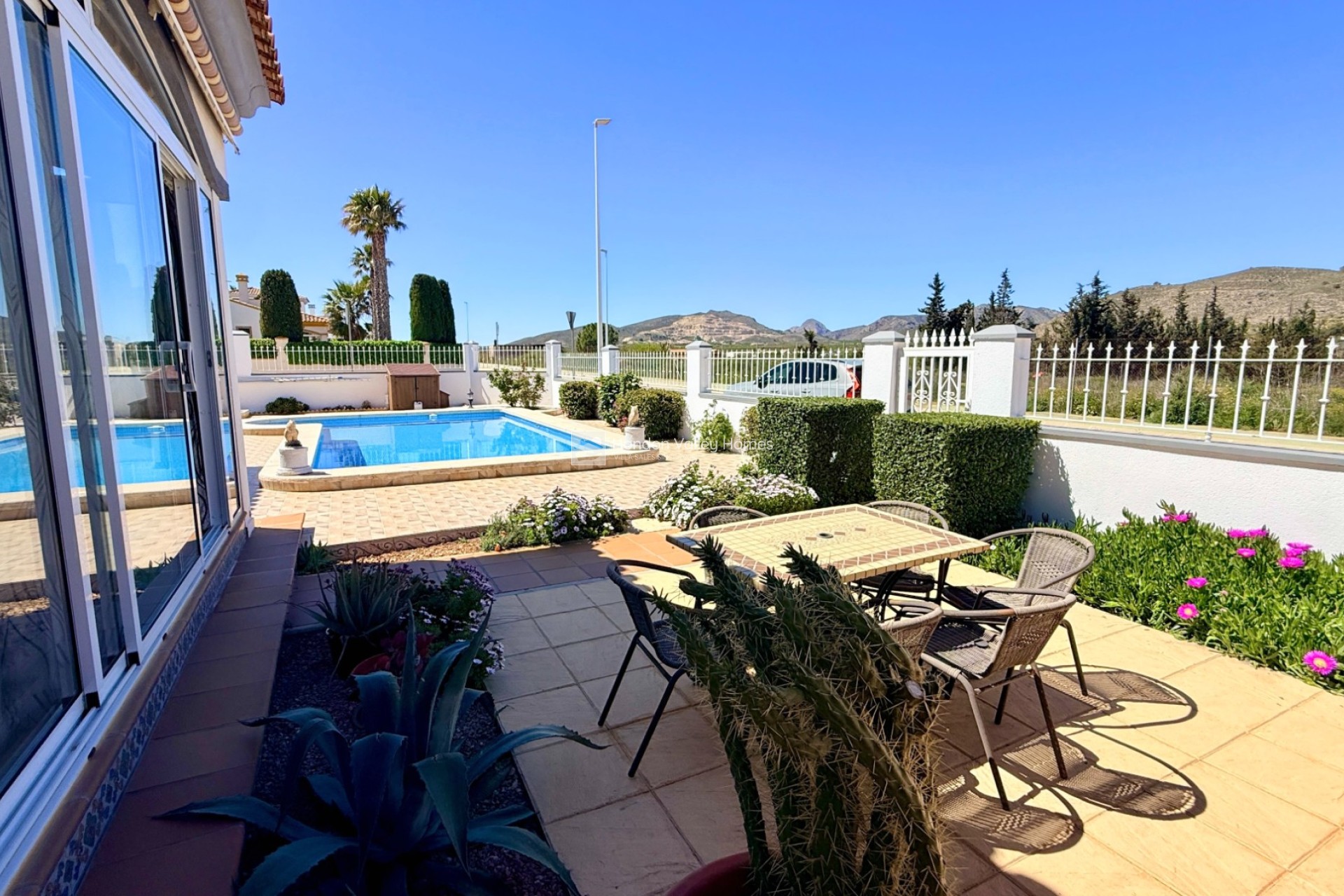 Herverkoop - 4. House - Detached Villa - Hondón de las Nieves