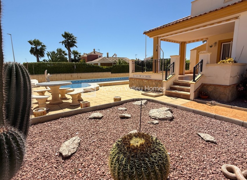 Herverkoop - Detached Villa - Hondón de las Nieves
