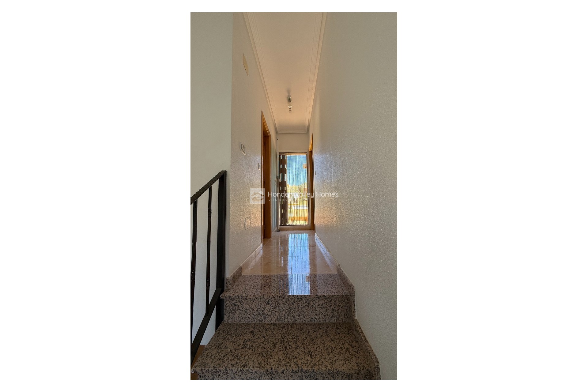 Herverkoop - Detached Villa - Hondón de las Nieves