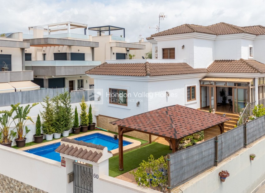Herverkoop - Detached Villa - Montesinos - La Herrada