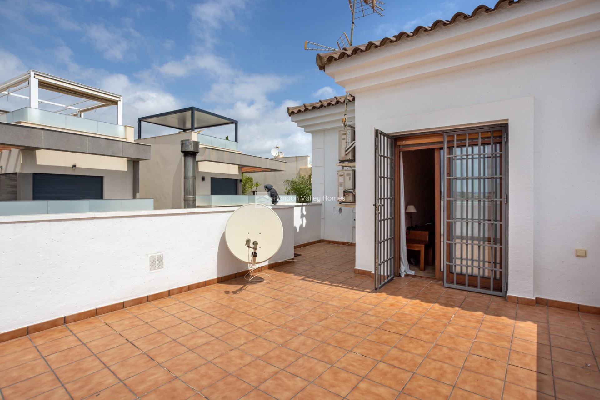 Herverkoop - Detached Villa - Montesinos - La Herrada