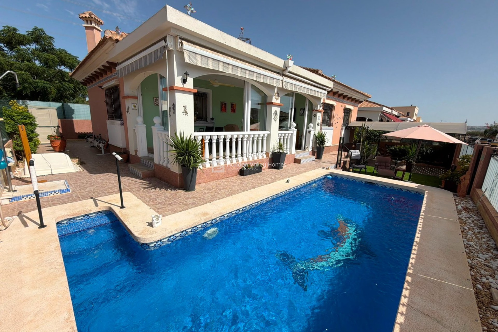Herverkoop - Detached Villa - Montesinos - La Herrada