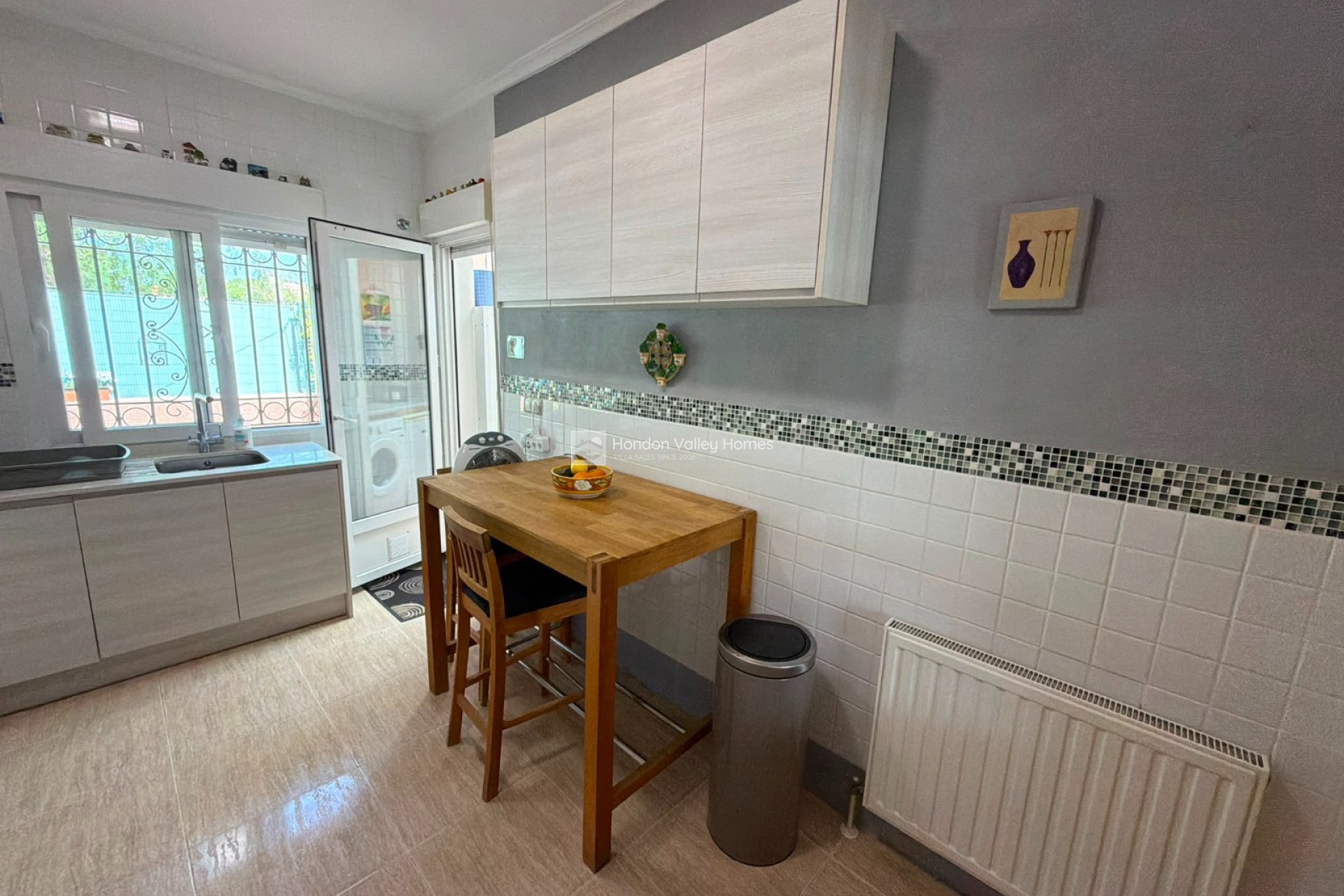 Herverkoop - Detached Villa - Montesinos - La Herrada