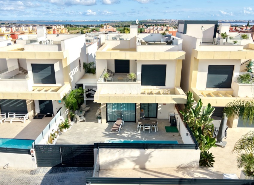 Herverkoop - Detached Villa - Montesinos - La Herrada