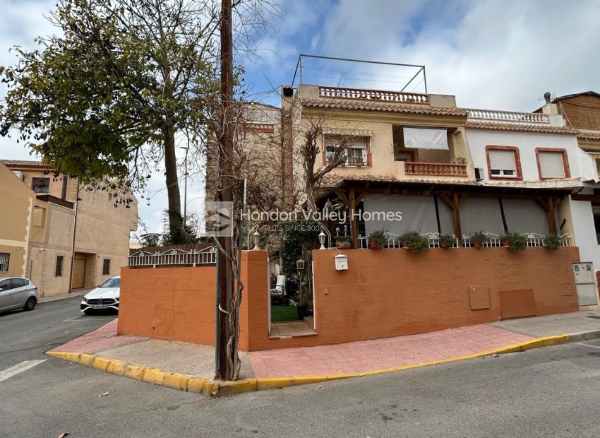 Herverkoop - Detached Villa - Montesinos - Los Montesinos