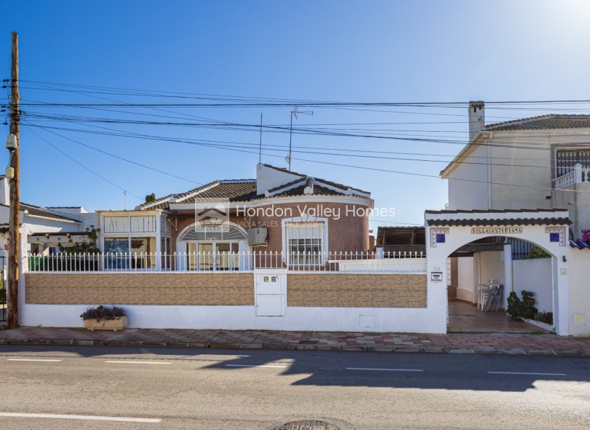 Herverkoop - Detached Villa - Torrevieja - Urbanización San Luis