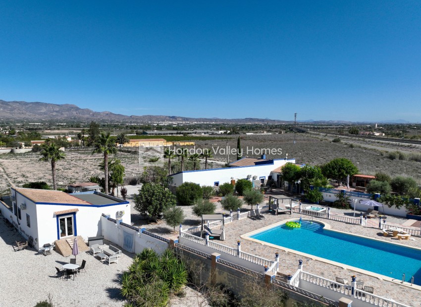 Herverkoop - Finca Country Property - Crevillente