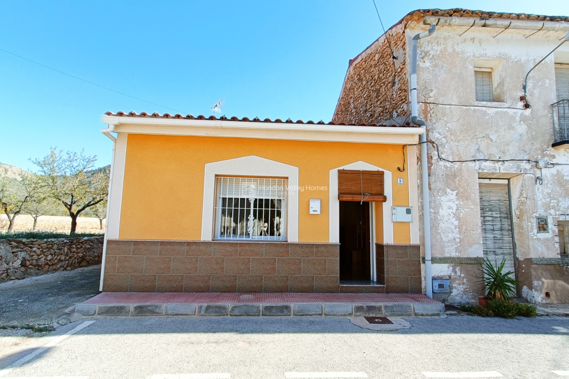 Herverkoop - Town house - Hondón de los Fráiles