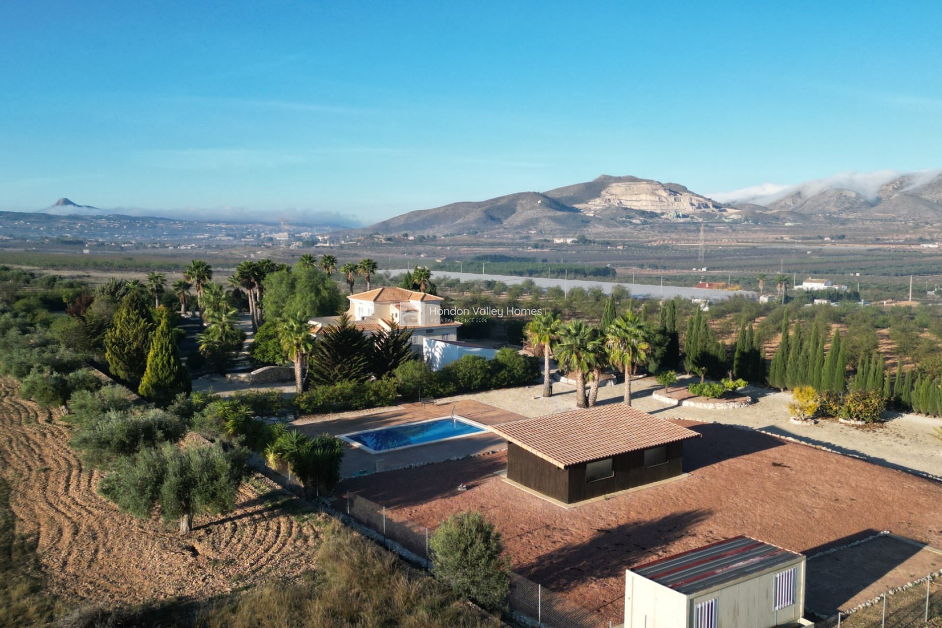 Herverkoop - Villa - Detached - Hondón de las Nieves