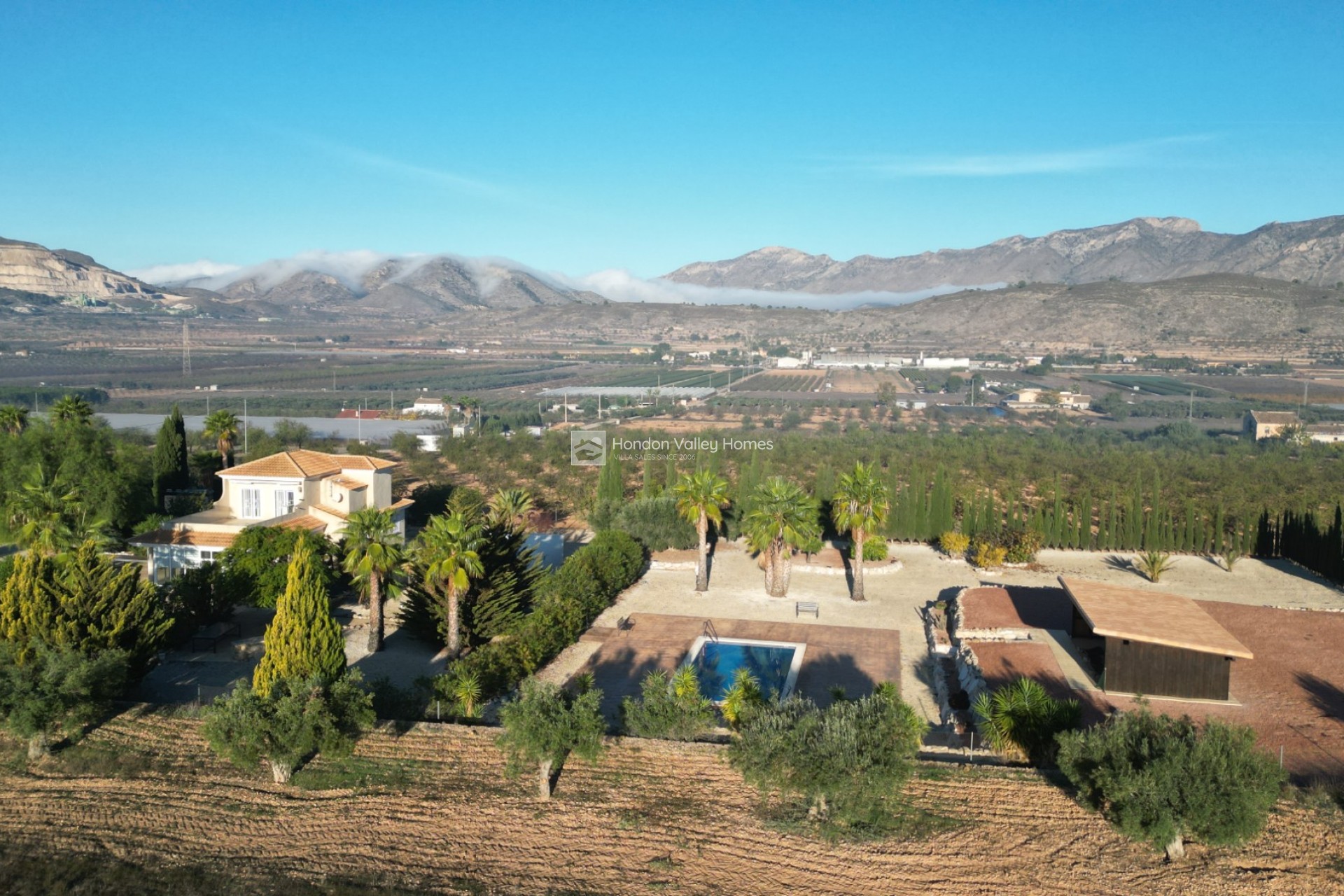 Herverkoop - Villa - Detached - Hondón de las Nieves