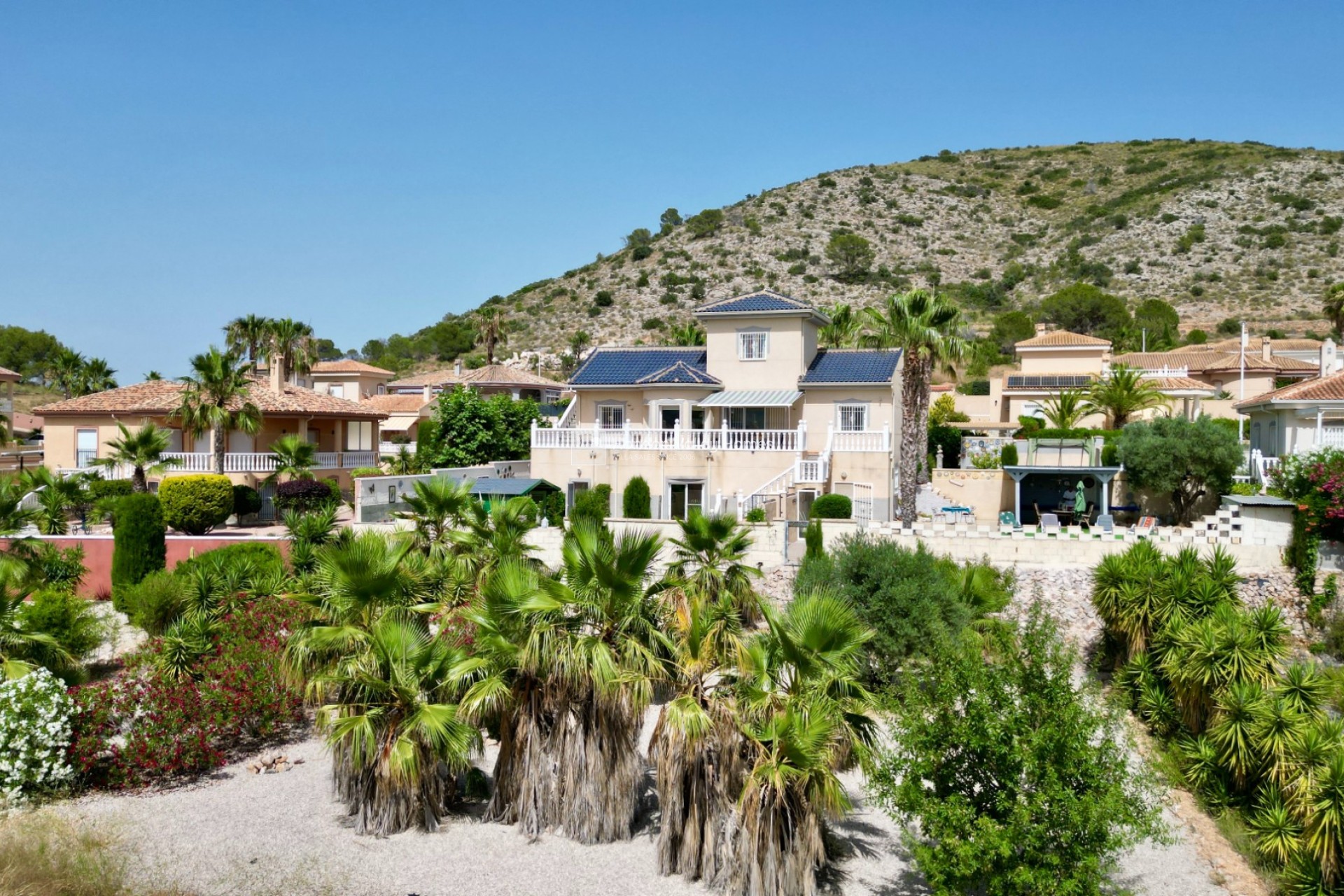 Herverkoop - Villa - Detached - Hondón de las Nieves