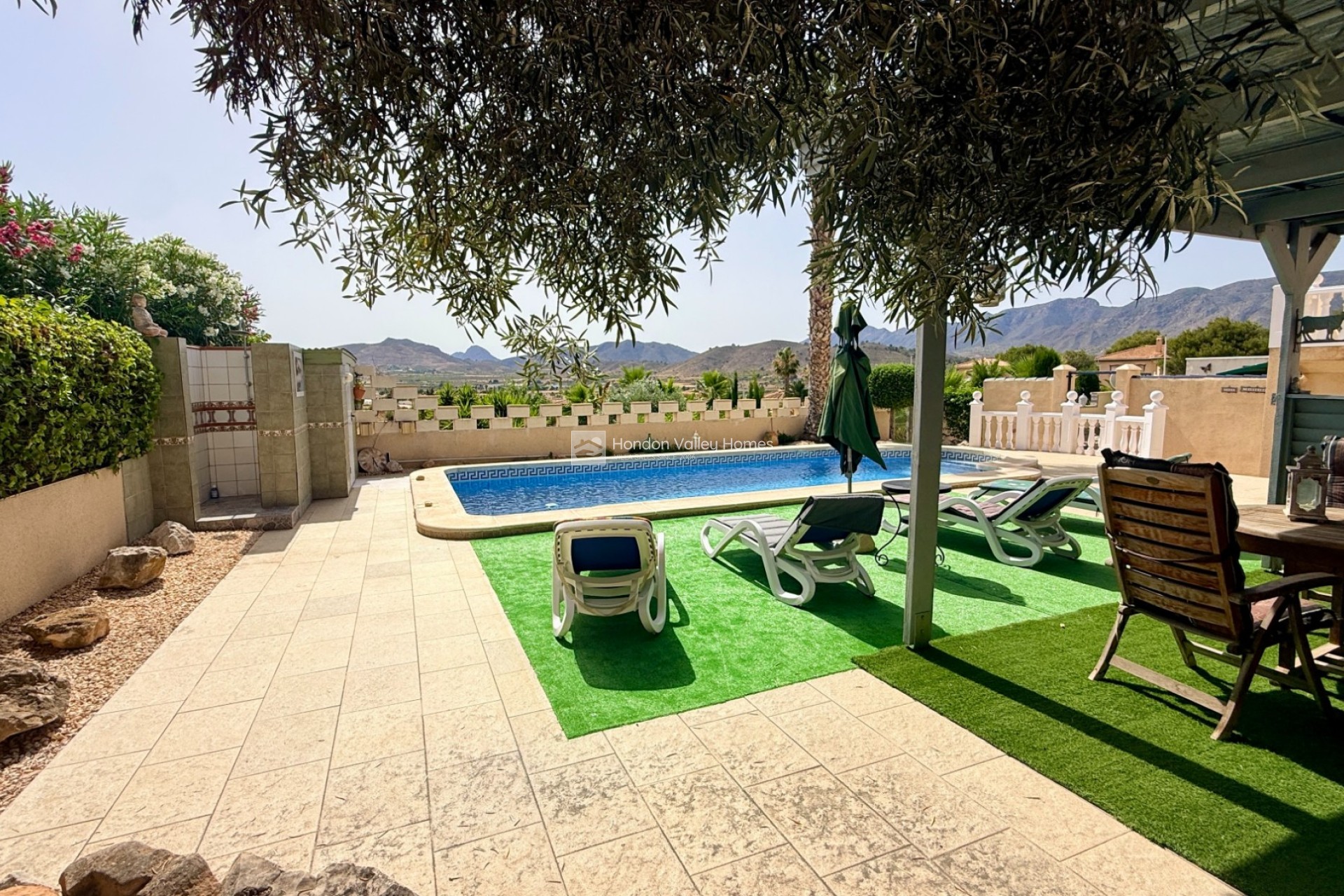 Herverkoop - Villa - Detached - Hondón de las Nieves