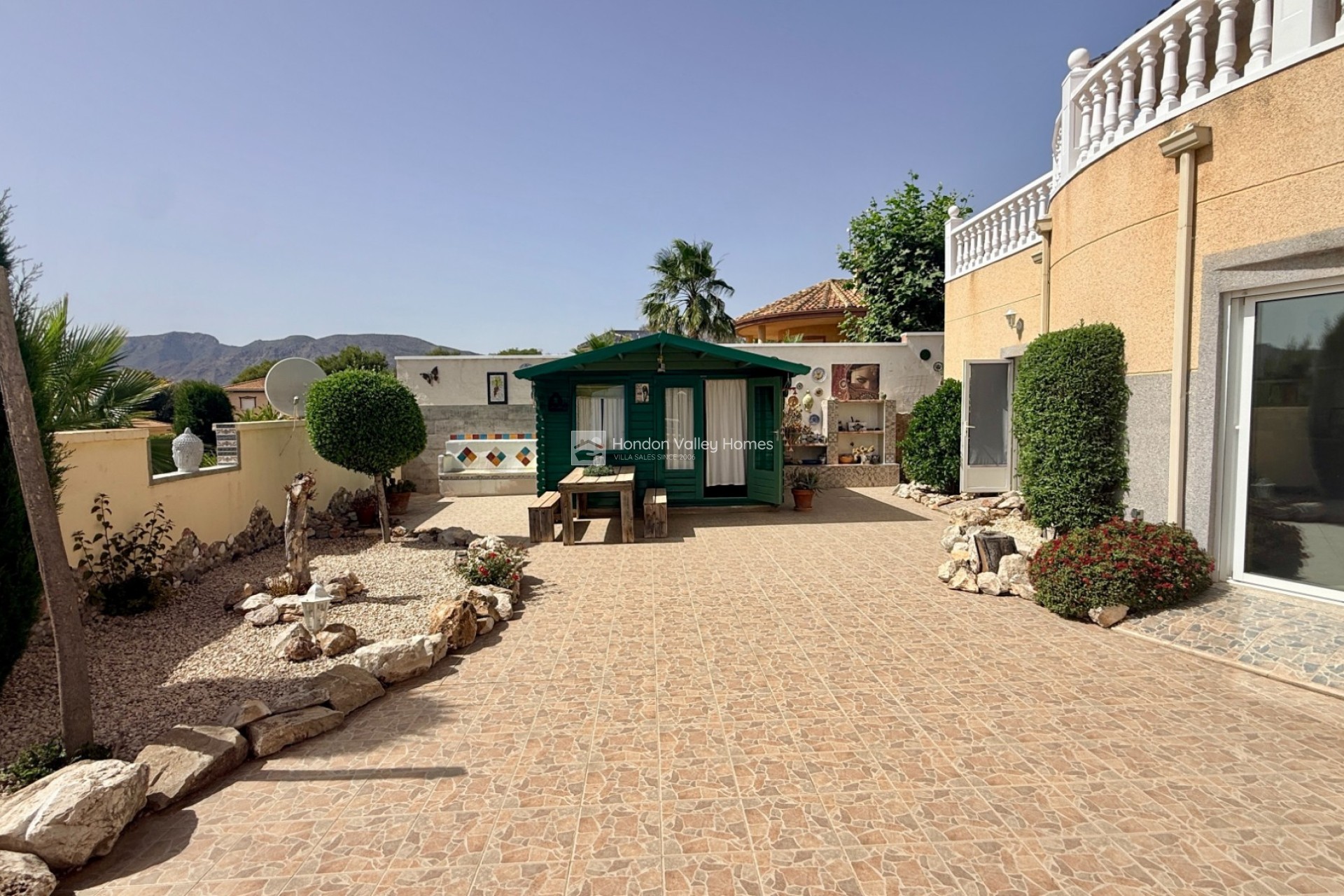 Herverkoop - Villa - Detached - Hondón de las Nieves