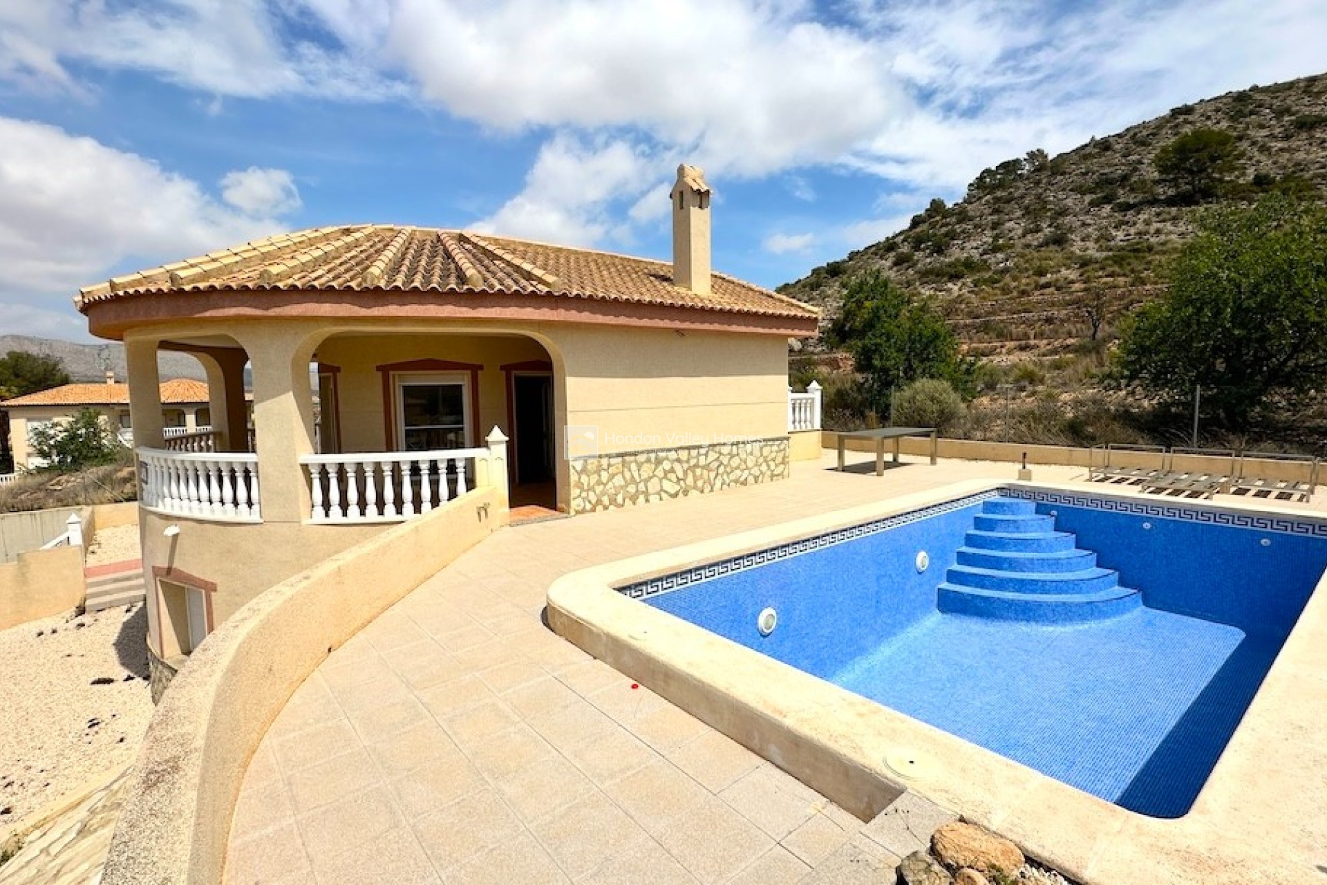 Herverkoop - Villa - HONDON DE LAS NIEVES - La Montanosa