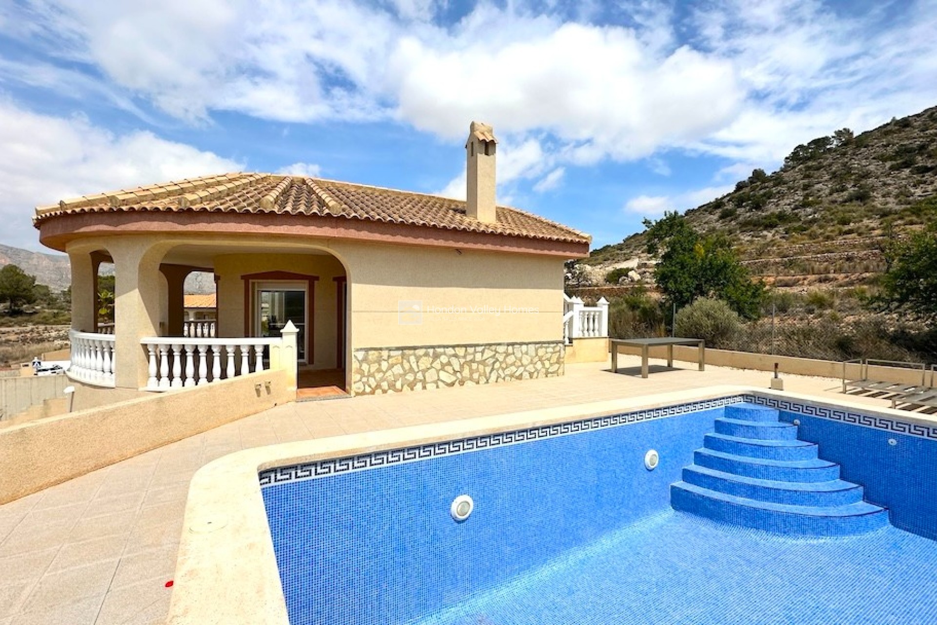 Herverkoop - Villa - HONDON DE LAS NIEVES - La Montanosa