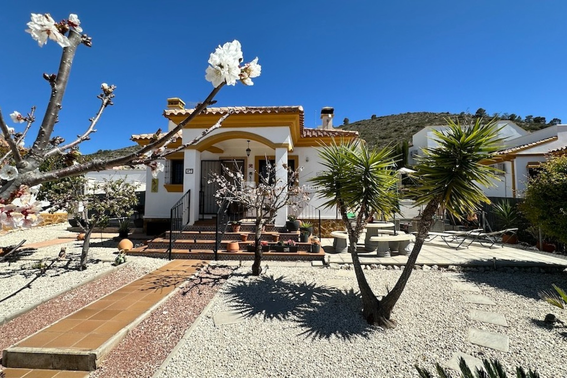 Herverkoop - Villa - HONDON DE LAS NIEVES - La Montanosa