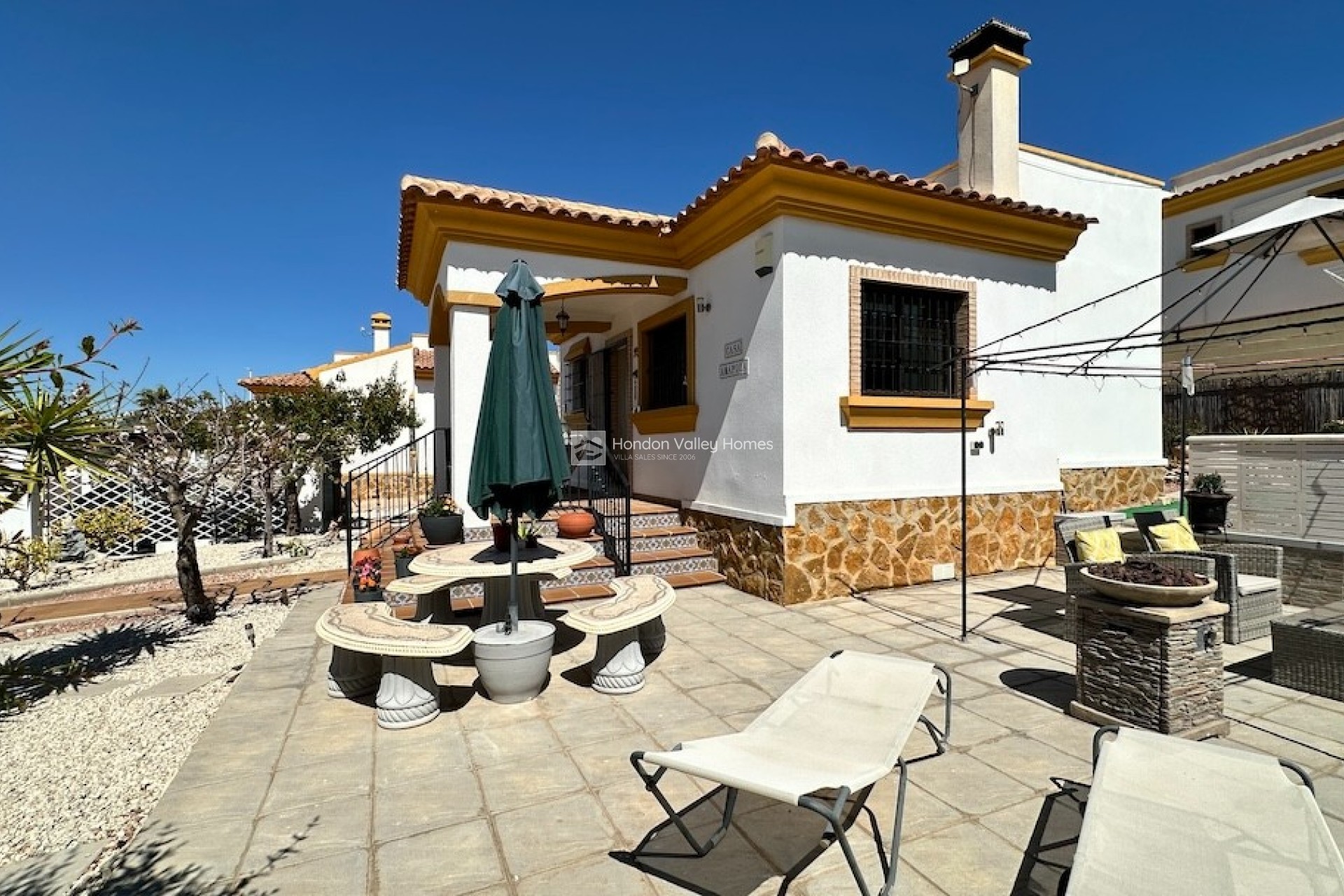 Herverkoop - Villa - HONDON DE LAS NIEVES - La Montanosa