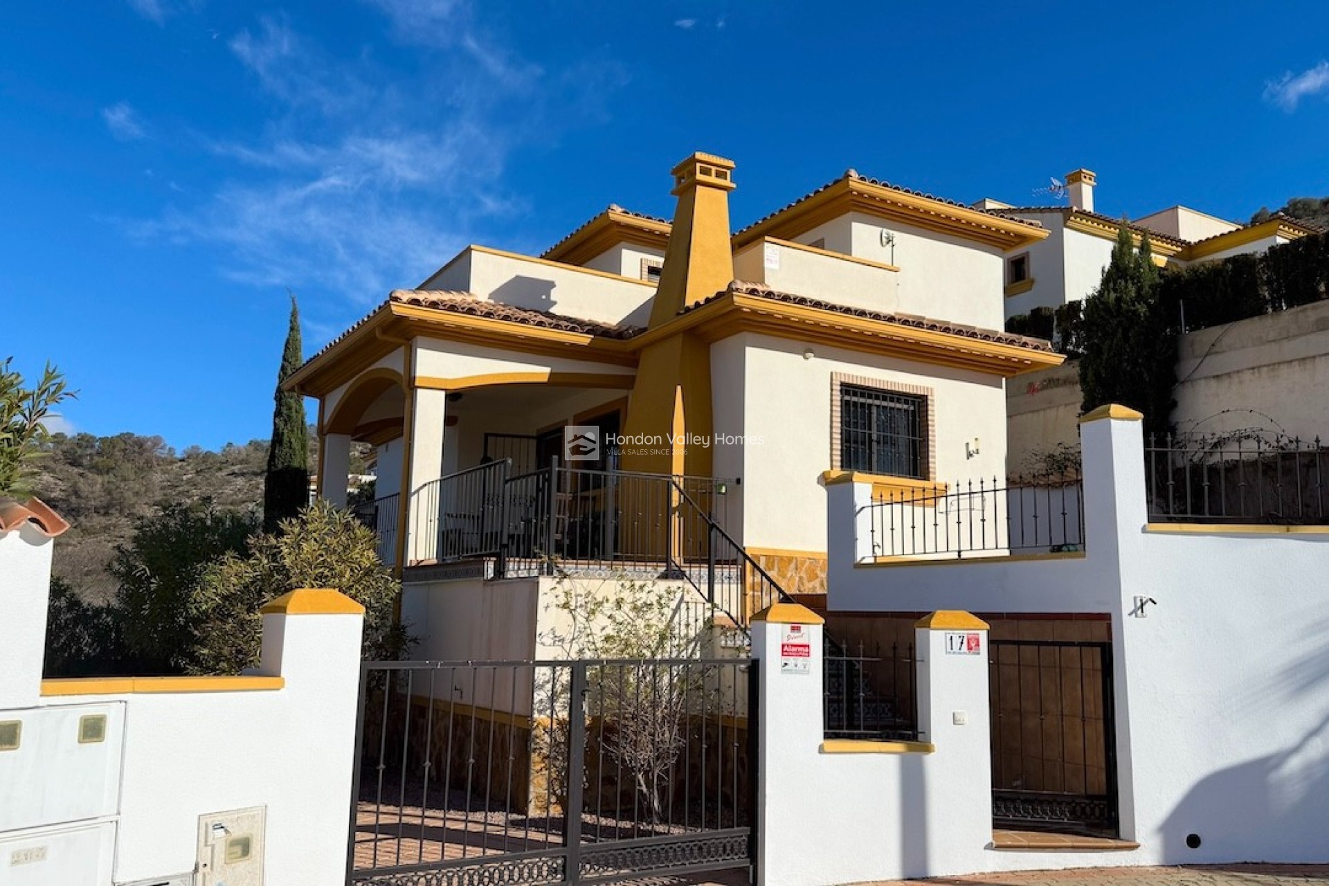 Herverkoop - Villa - HONDON DE LAS NIEVES - La Montanosa