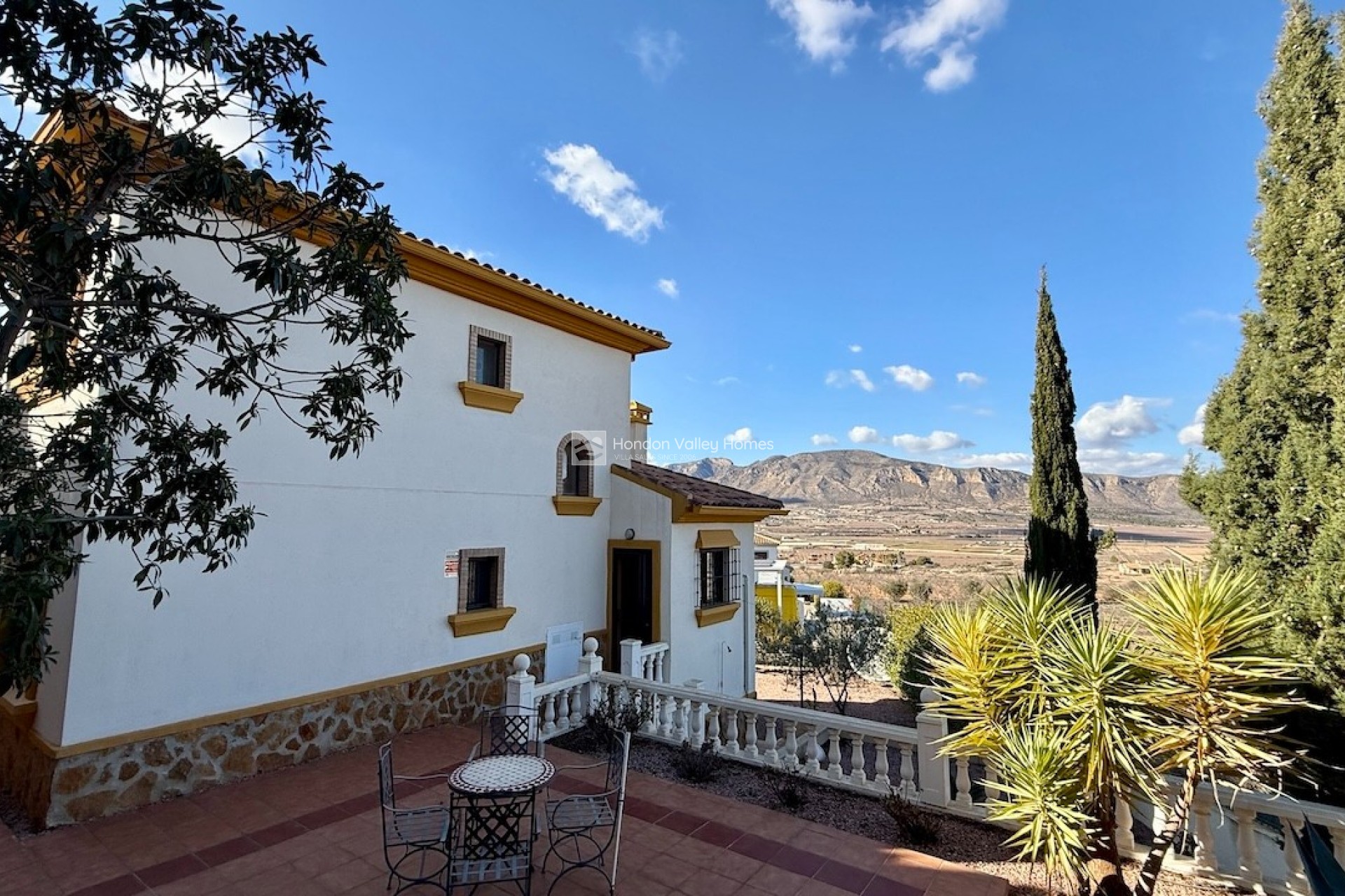 Herverkoop - Villa - HONDON DE LAS NIEVES - La Montanosa