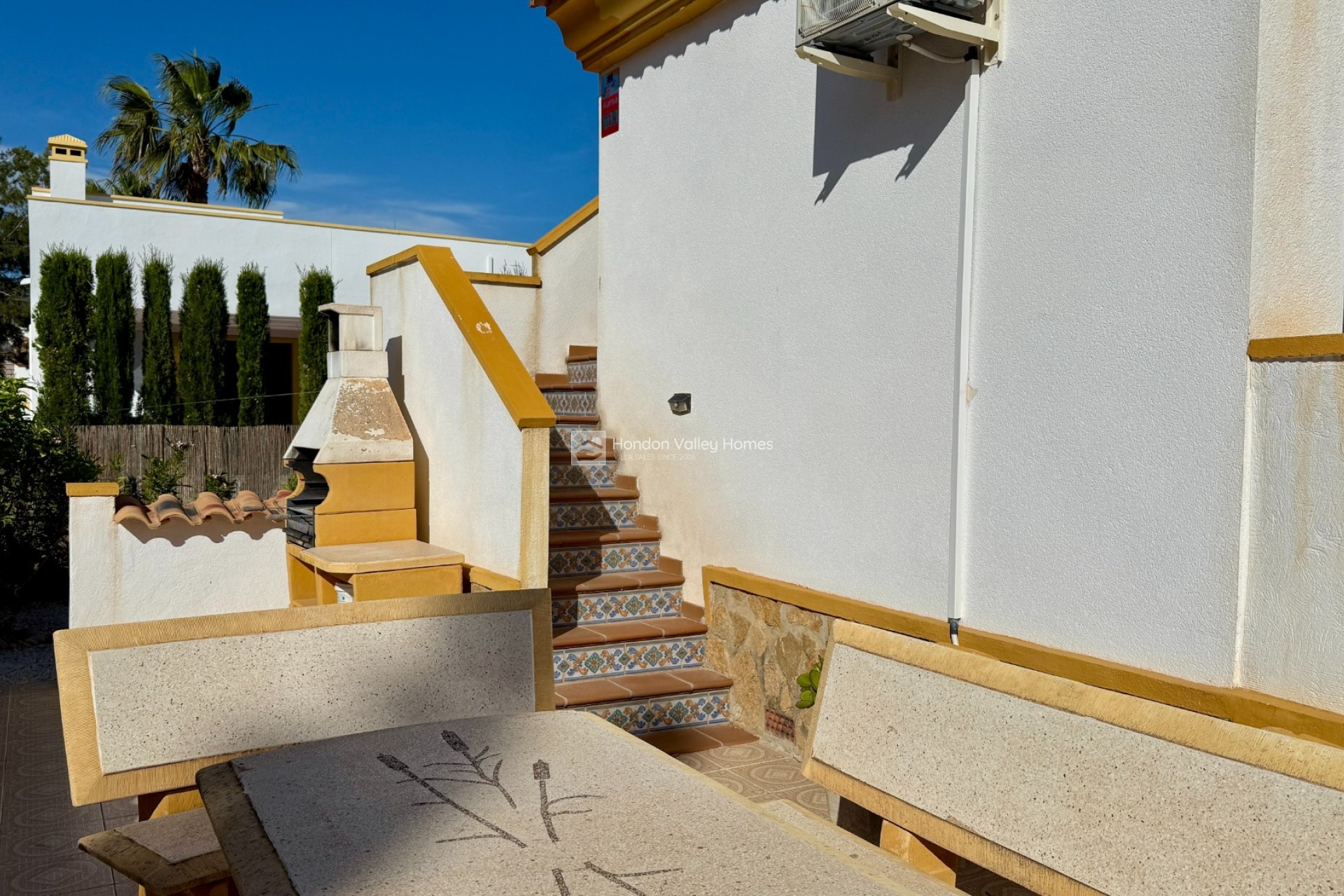 Herverkoop - Villa - Hondón de las Nieves