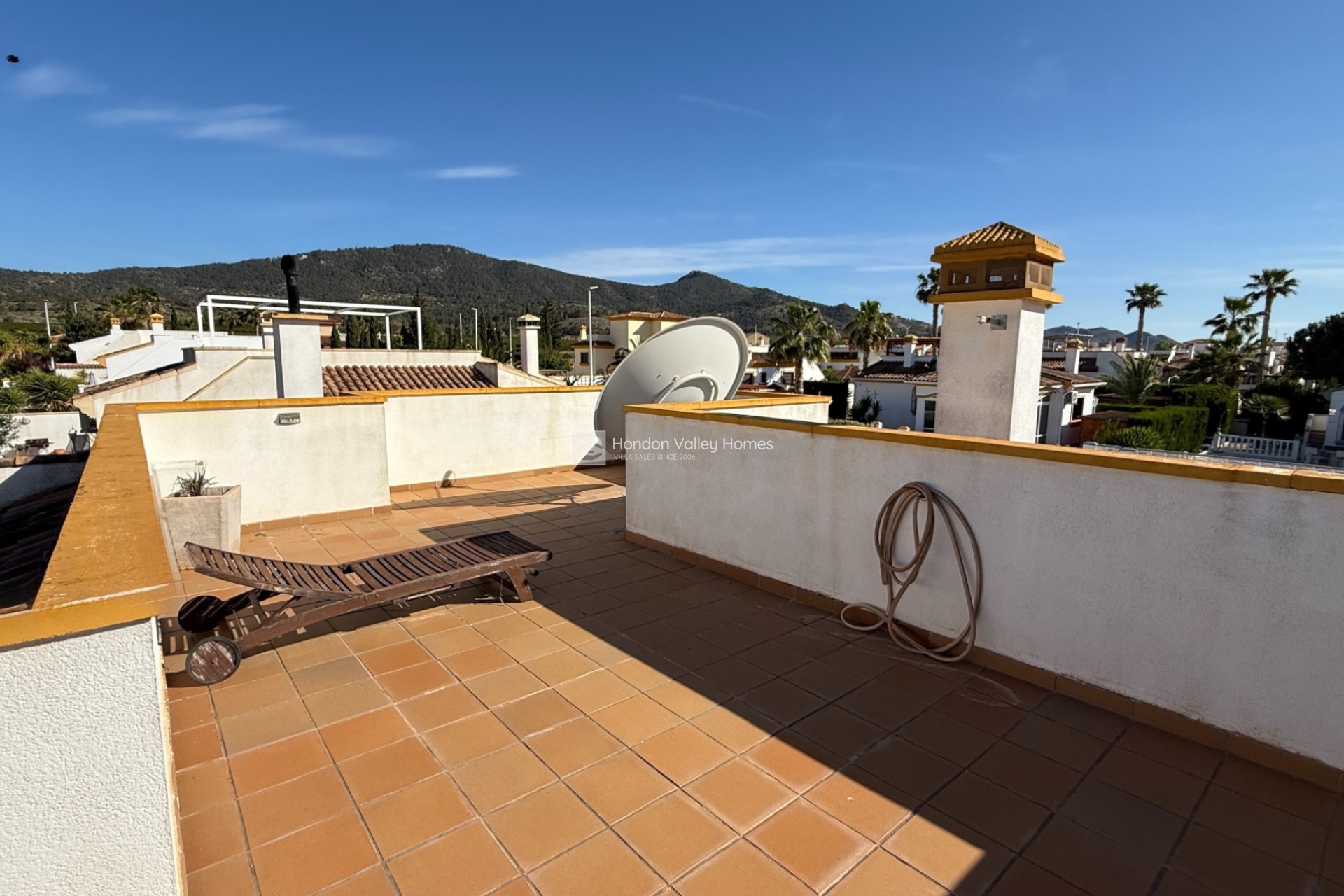 Herverkoop - Villa - Hondón de las Nieves