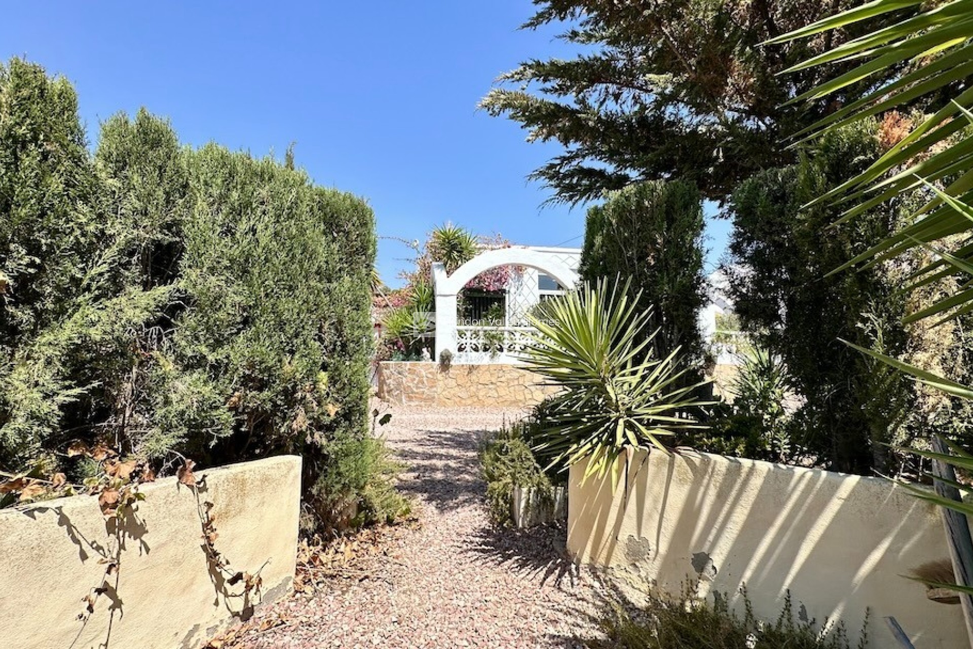 Herverkoop - Villa - Hondón de las Nieves