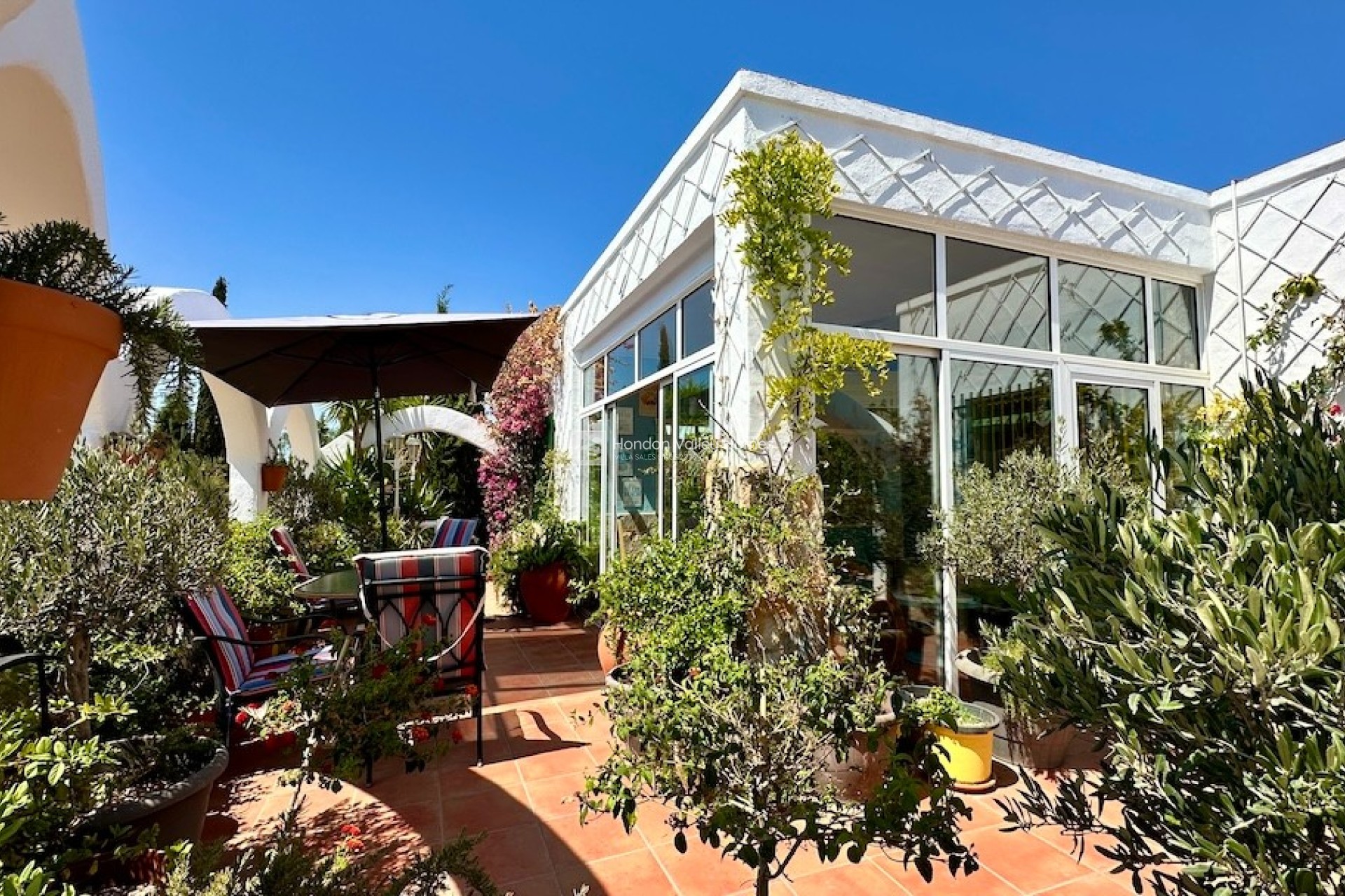 Herverkoop - Villa - Hondón de las Nieves
