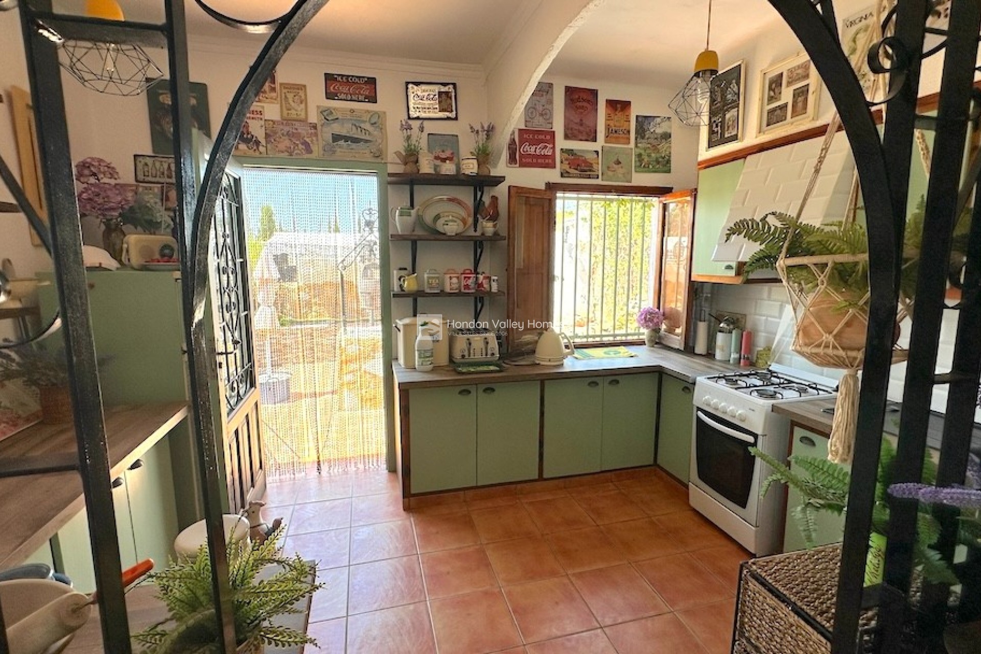 Herverkoop - Villa - Hondón de las Nieves