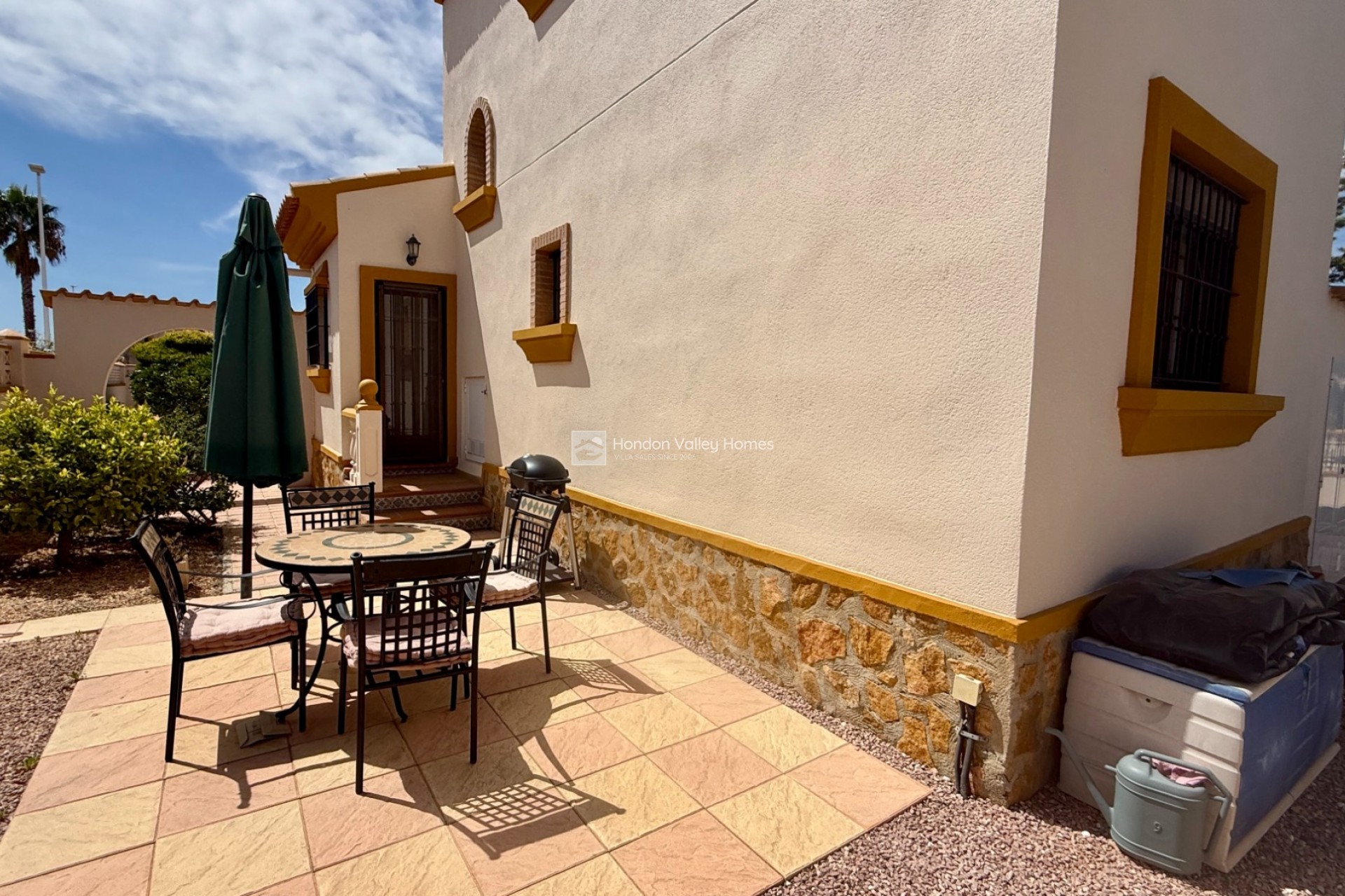 Herverkoop - Villa - Hondón de las Nieves