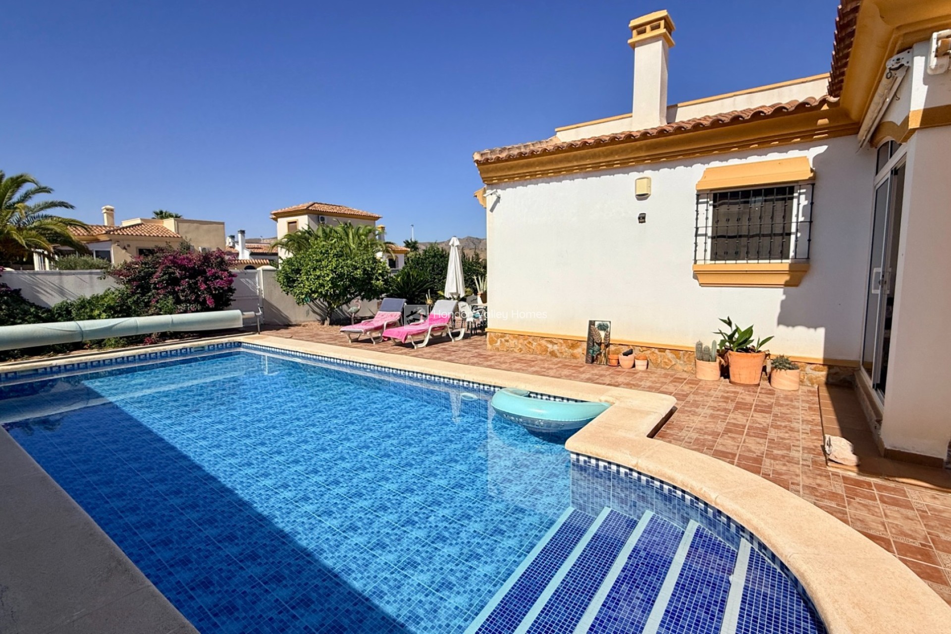 Herverkoop - Villa - Hondón de las Nieves