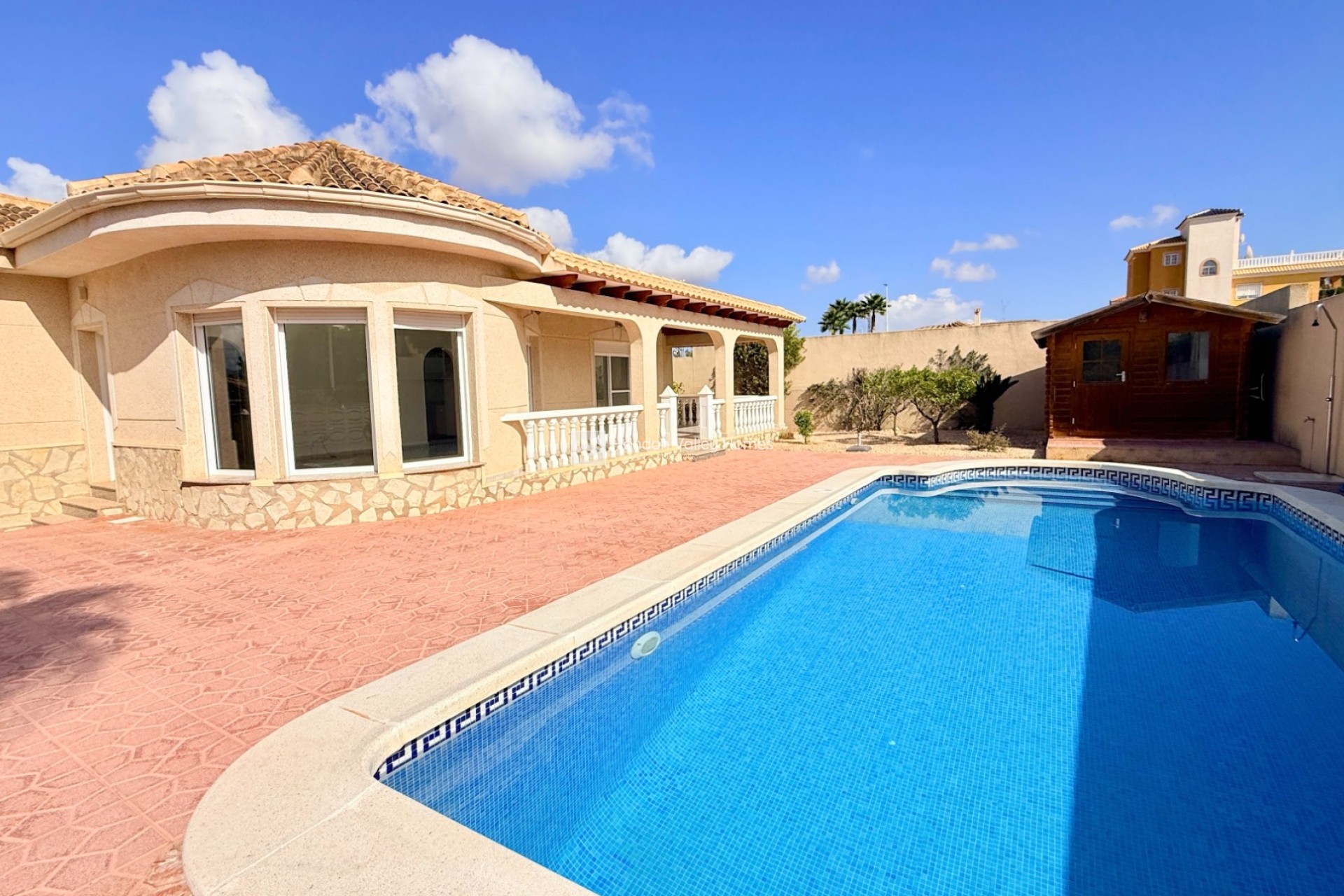 Herverkoop - Villa - Hondón de las Nieves