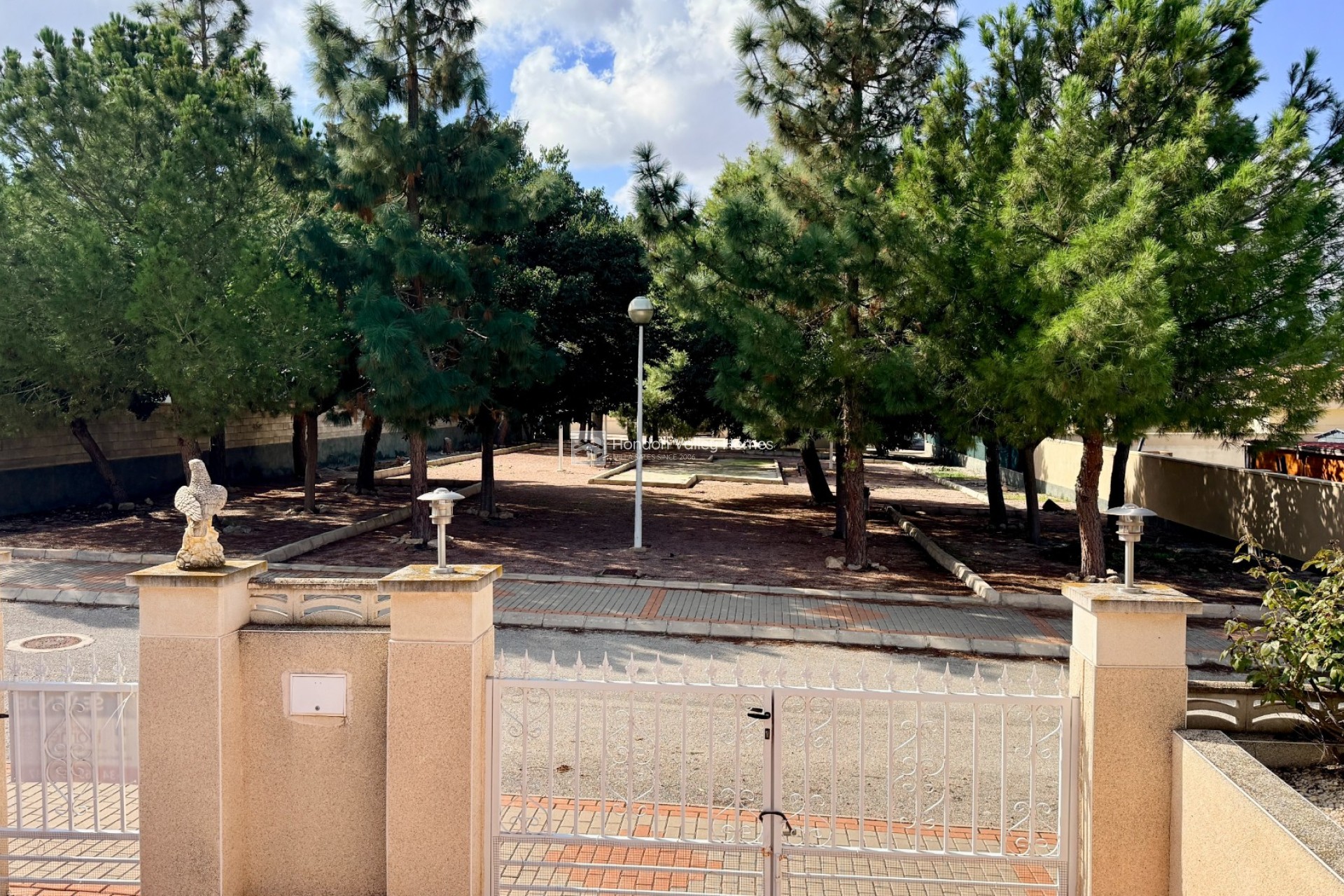 Herverkoop - Villa - Hondón de las Nieves