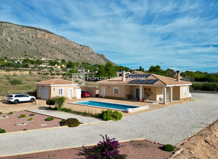 Herverkoop - Villa - Hondón de las Nieves