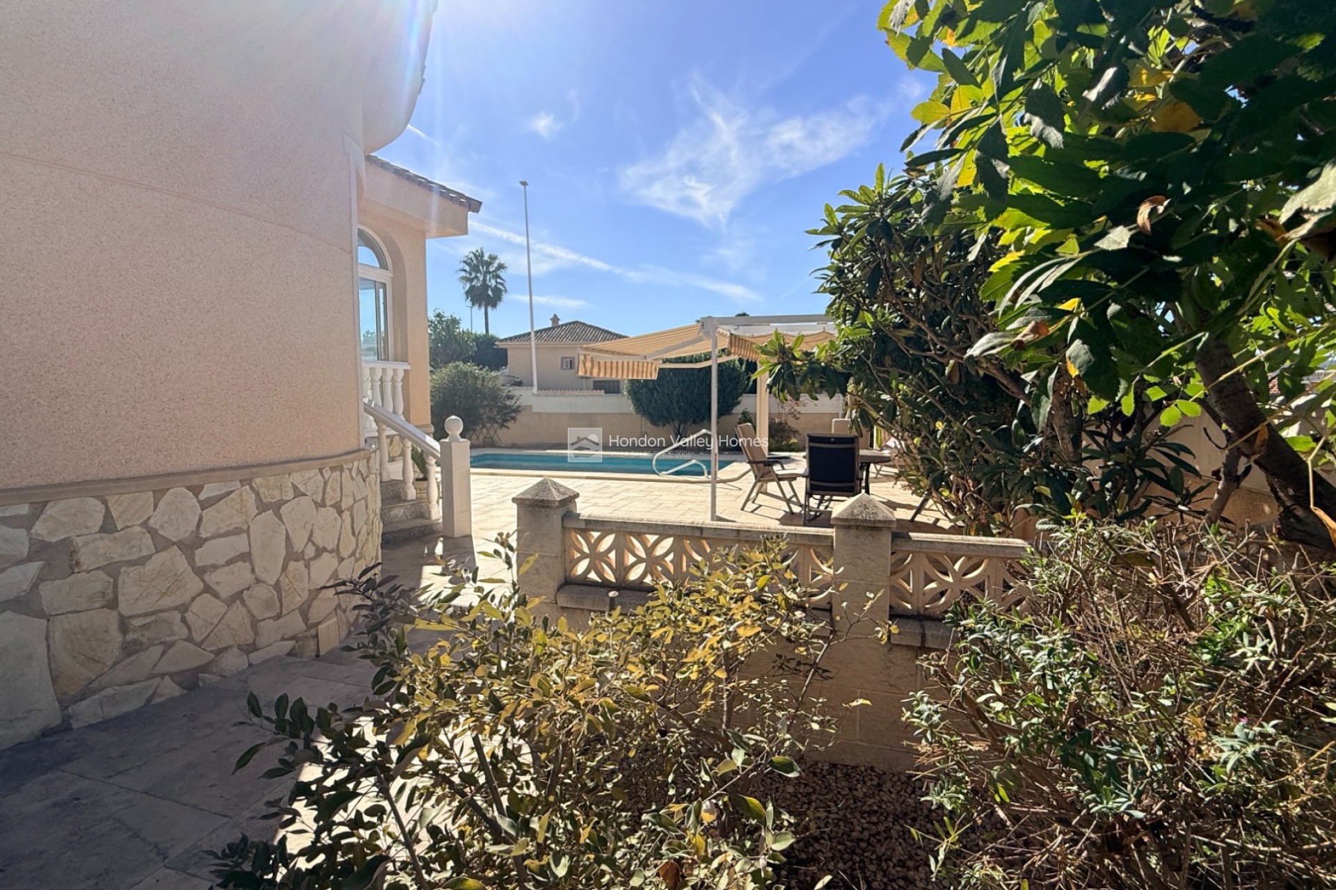 Herverkoop - Villa - Hondón de las Nieves