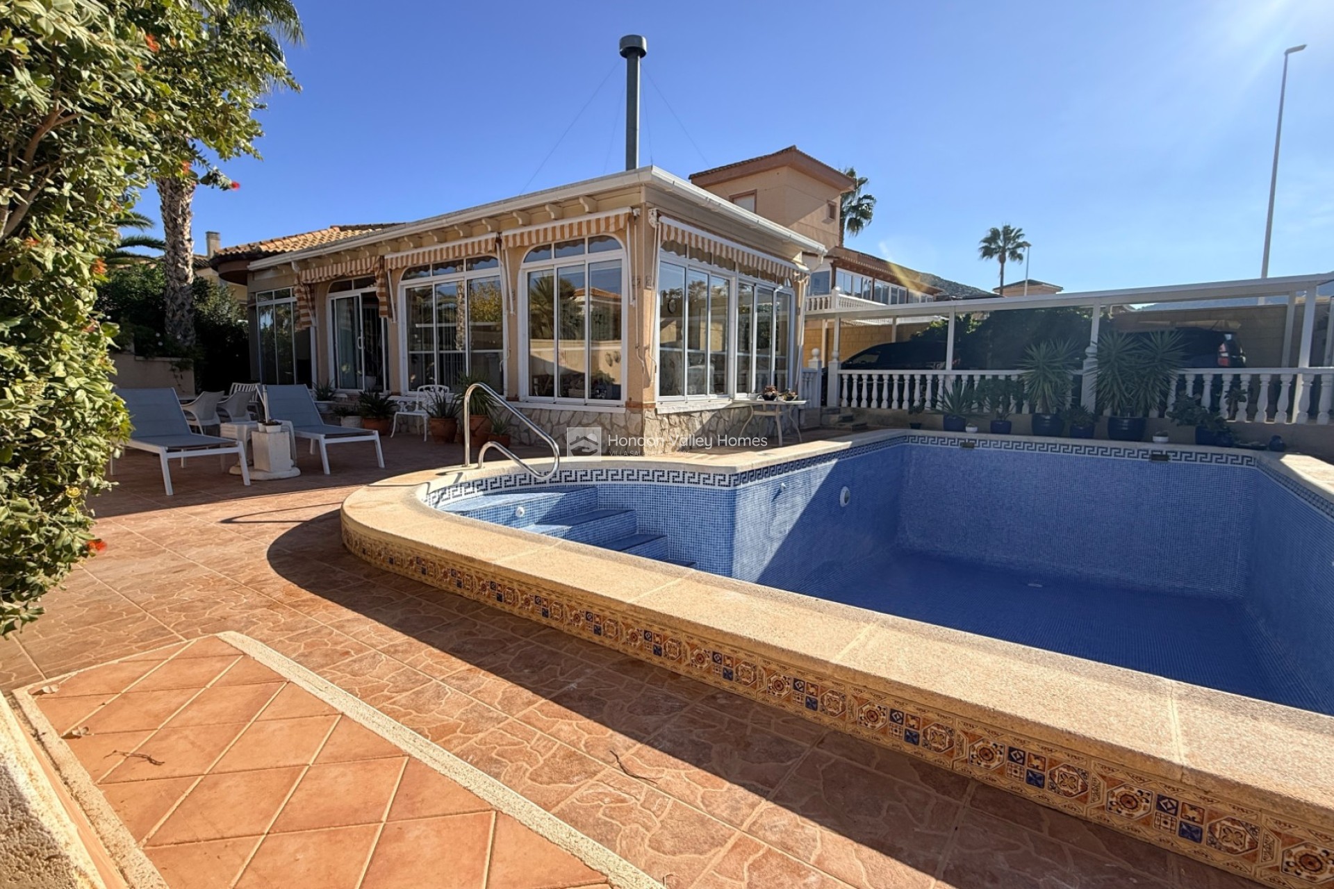 Herverkoop - Villa - Hondón de las Nieves