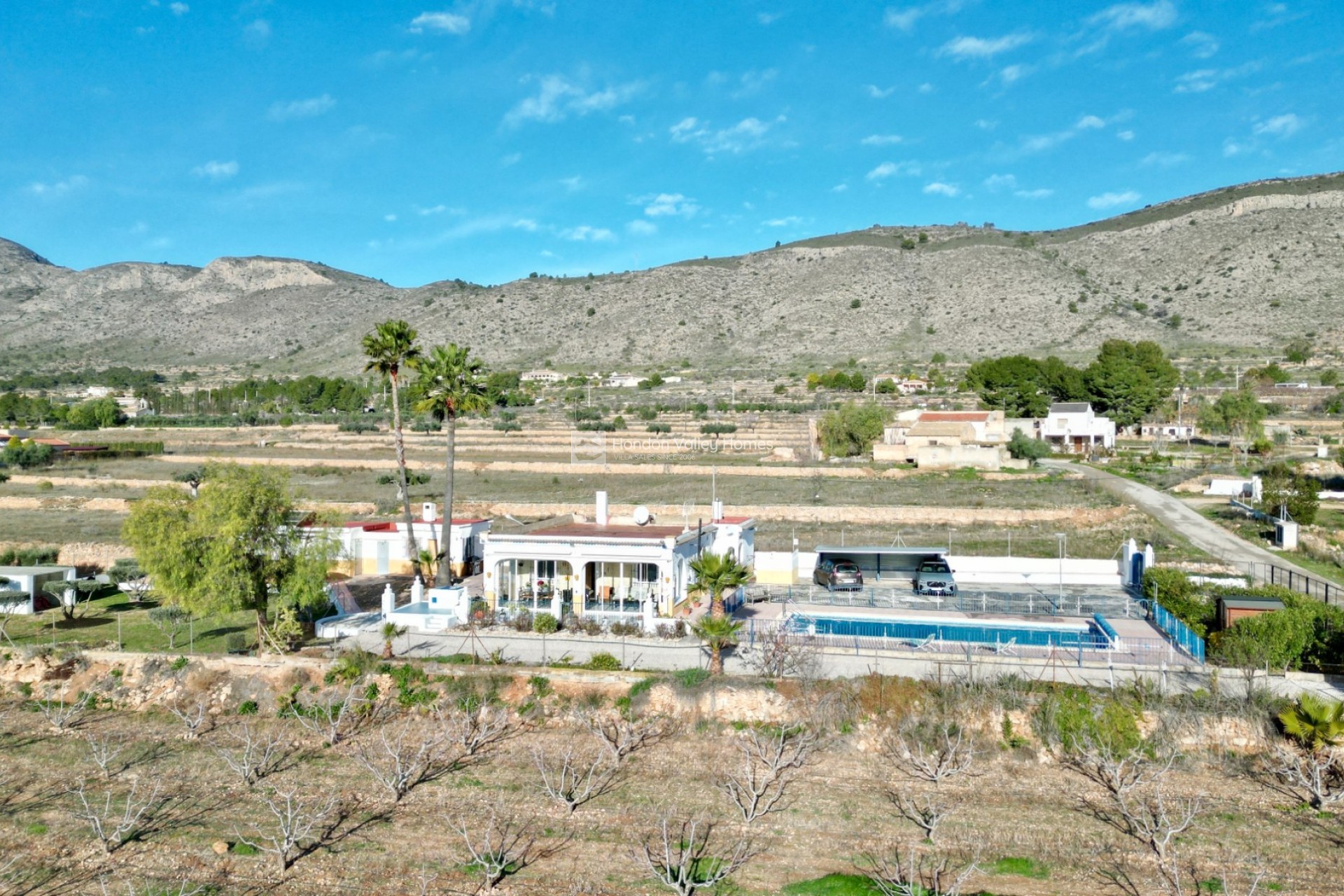 Herverkoop - Villa - Hondón de las Nieves