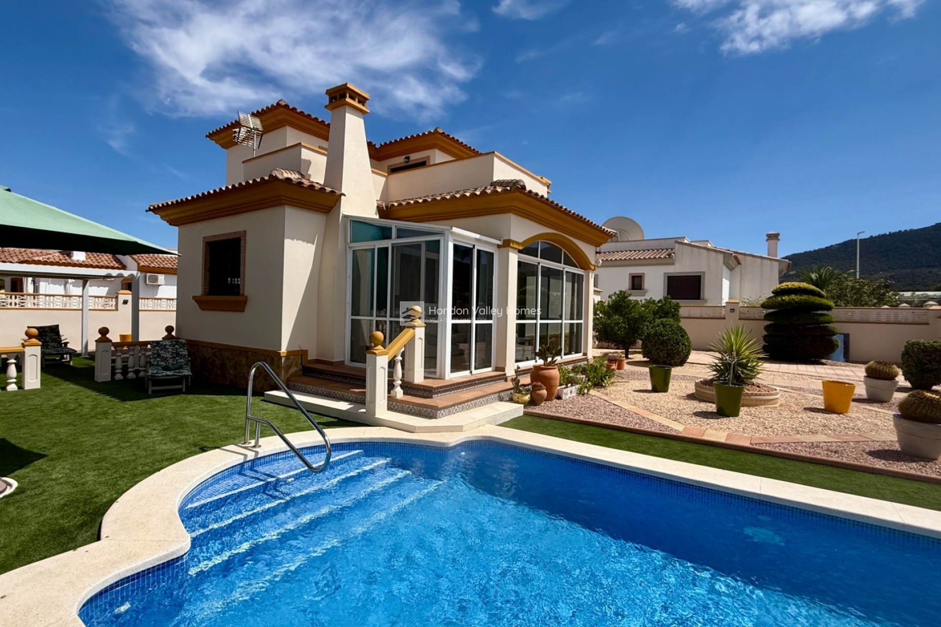 Herverkoop - Villa - Hondón de las Nieves