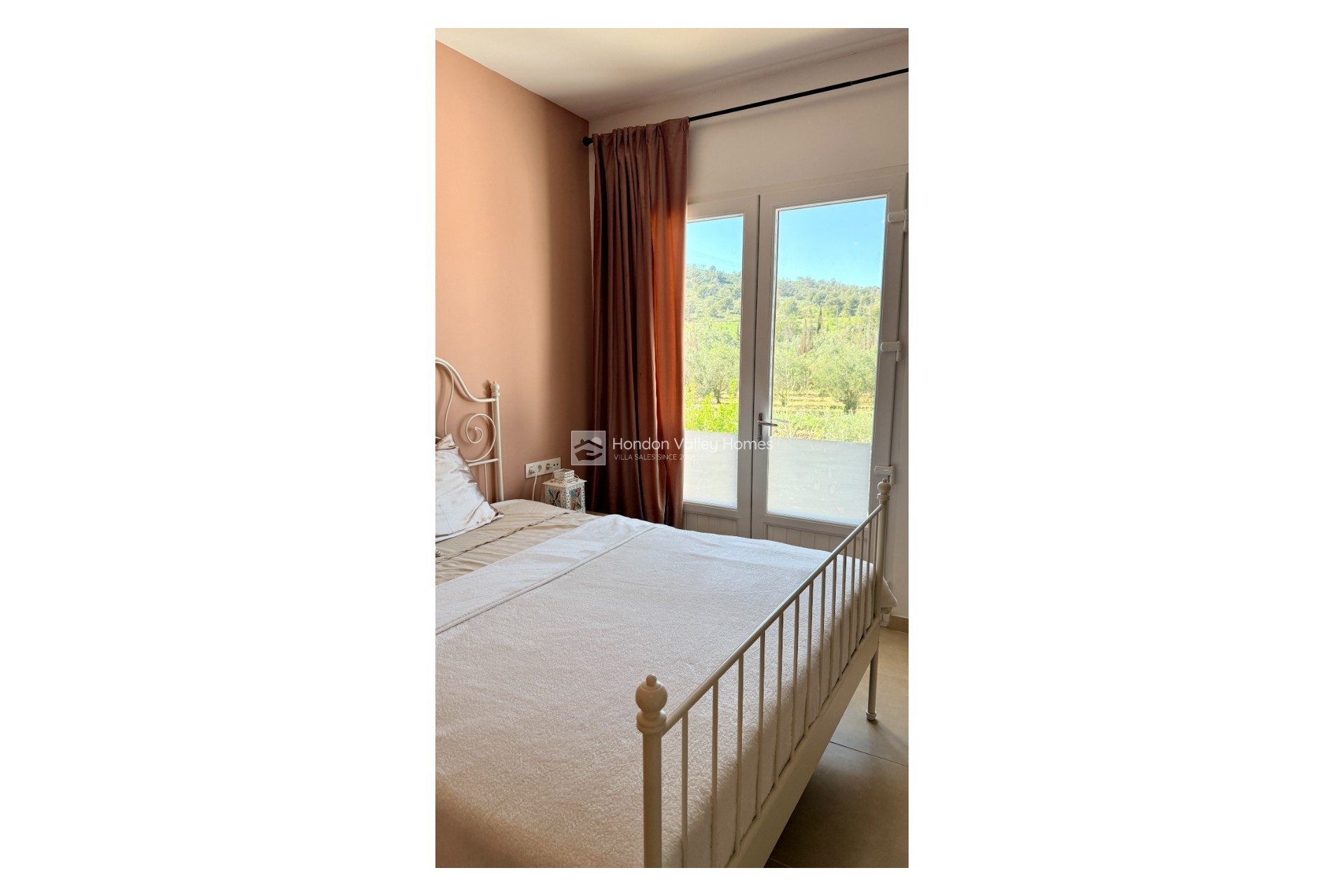 Herverkoop - Villa - Hondon De Las Nieves