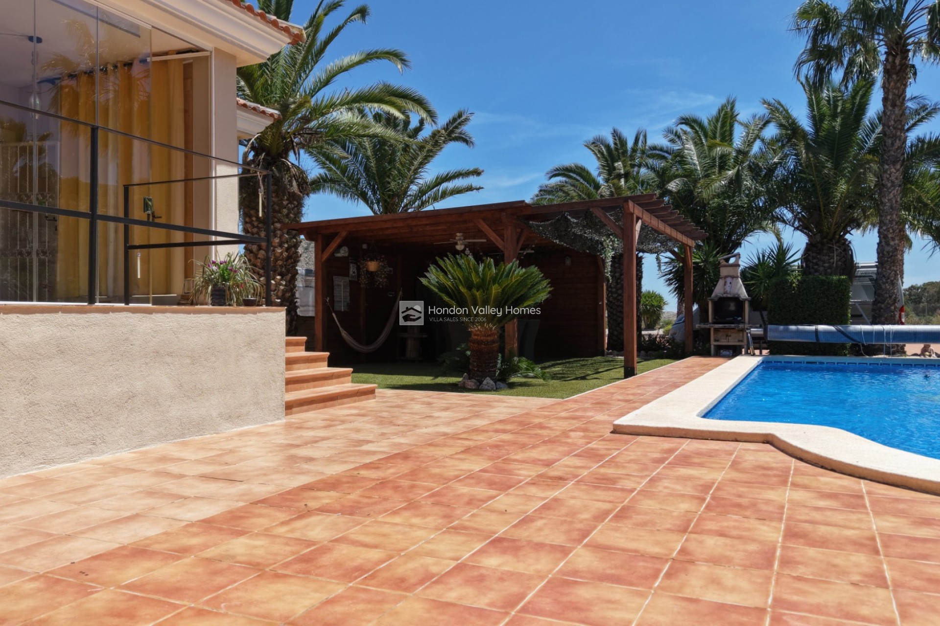 Herverkoop - Villa - Hondón de las Nieves