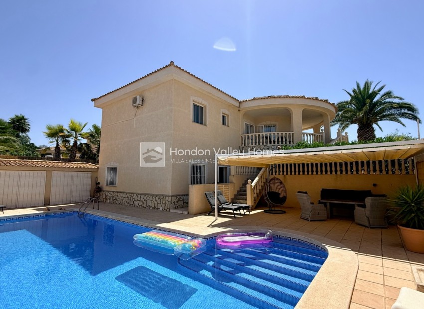 Herverkoop - Villa - Hondón de las Nieves