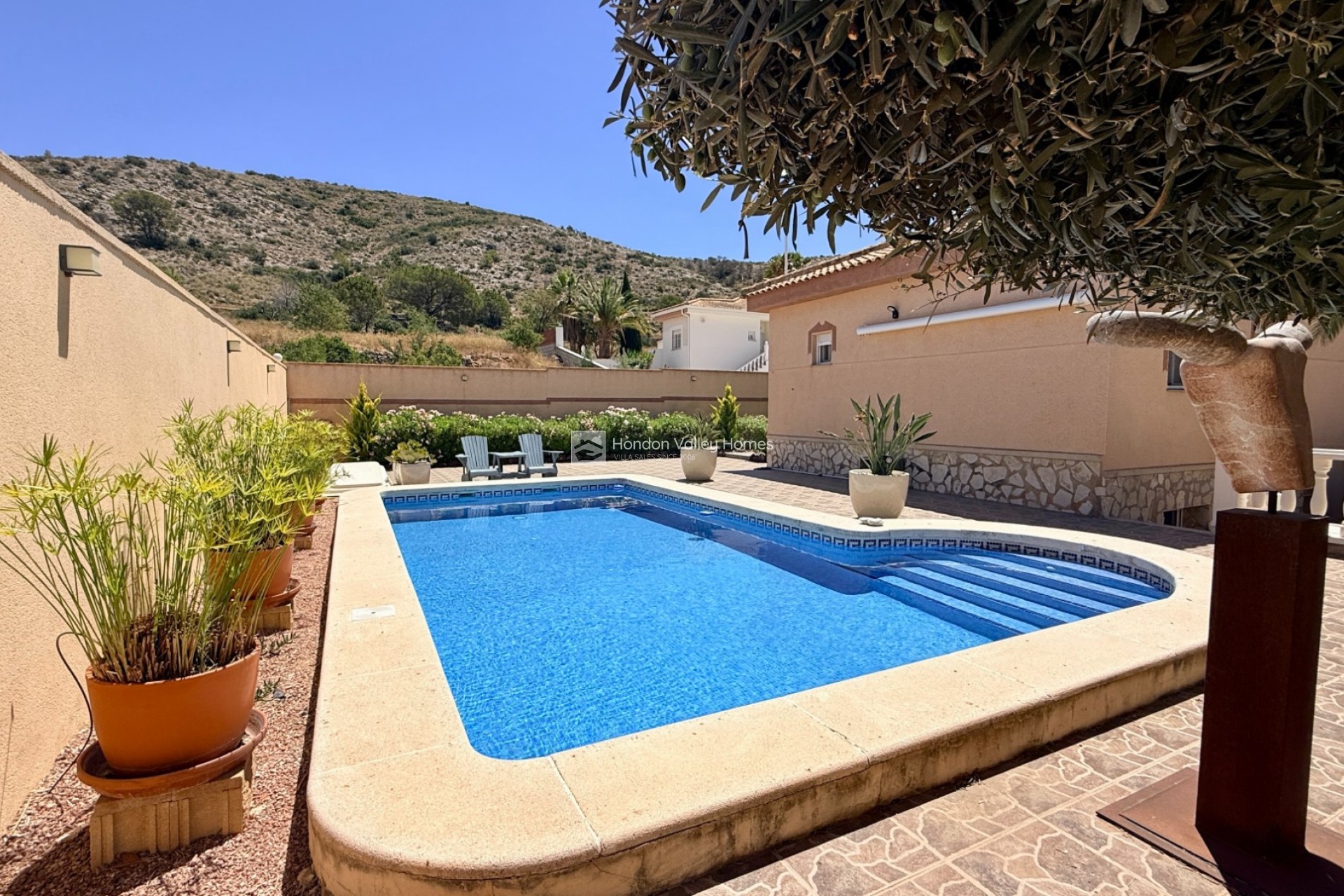 Herverkoop - Villa - Hondón de las Nieves
